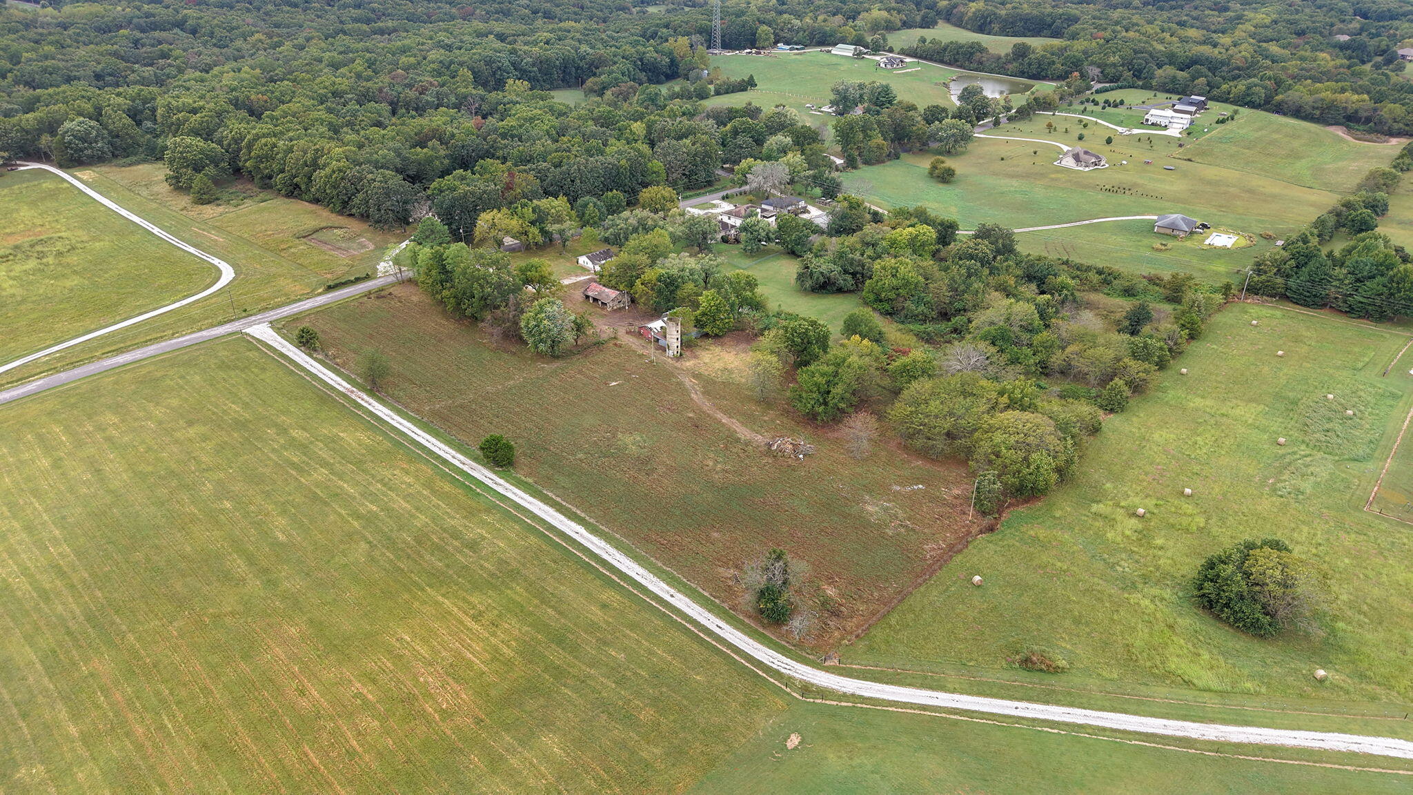 2033 West Union Chapel Road Property Photo 4