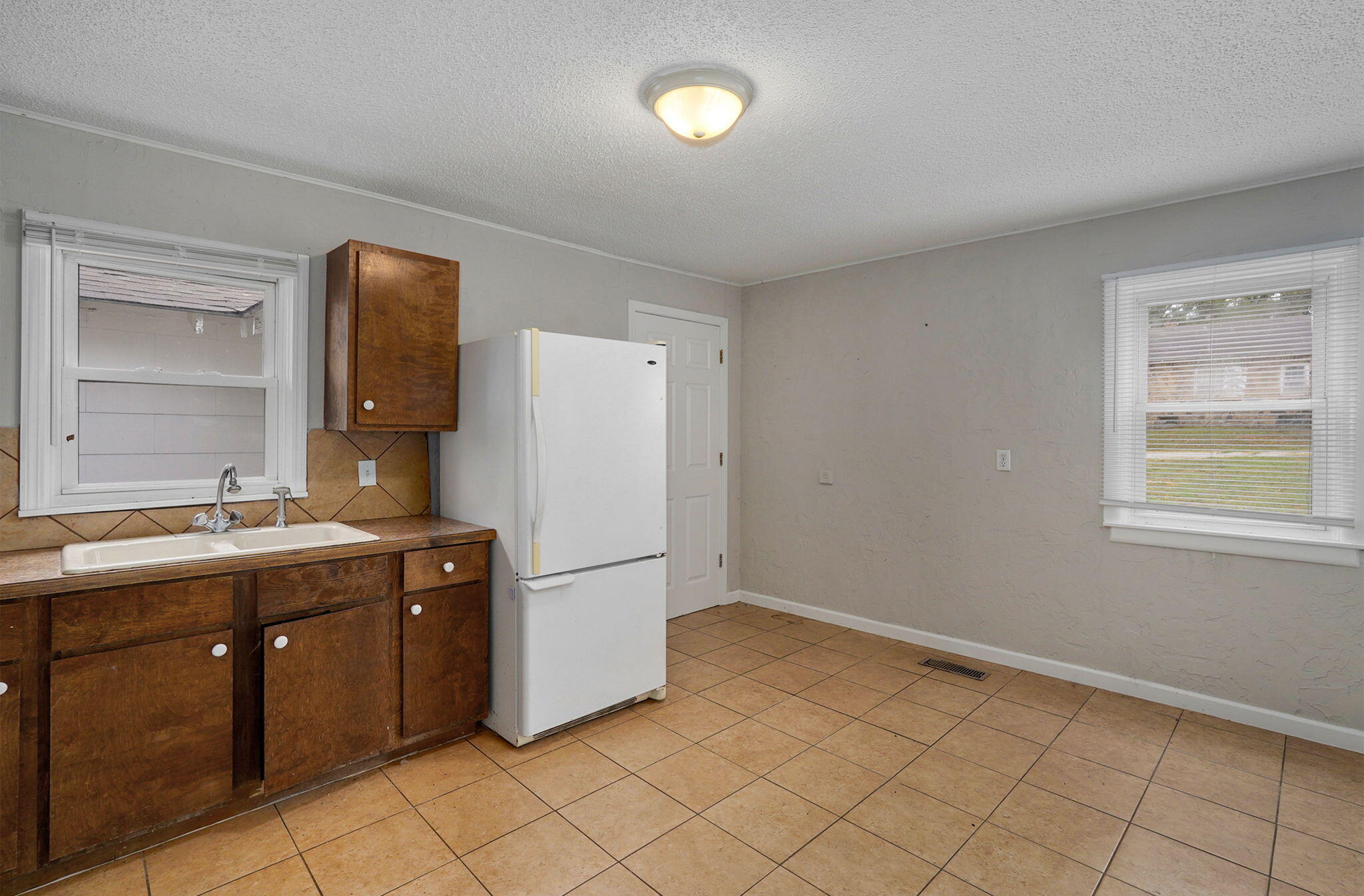 2033 West Union Chapel Road Property Photo 25