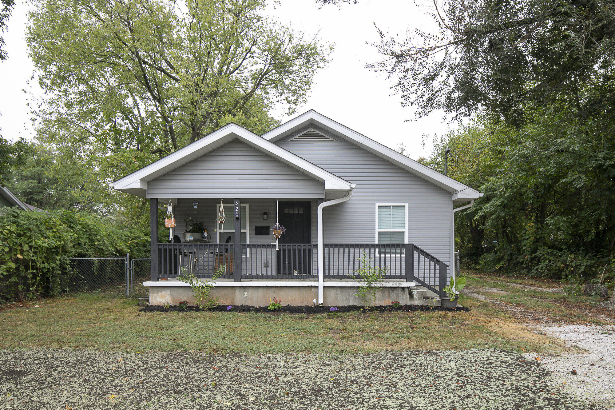 320 North Park Avenue Property Photo 1