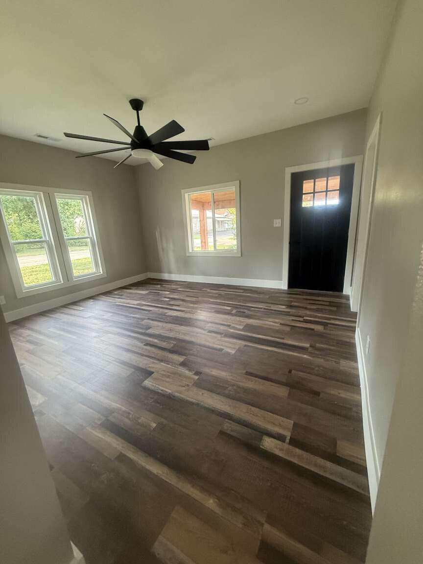 207 North Davis Street Property Photo 2