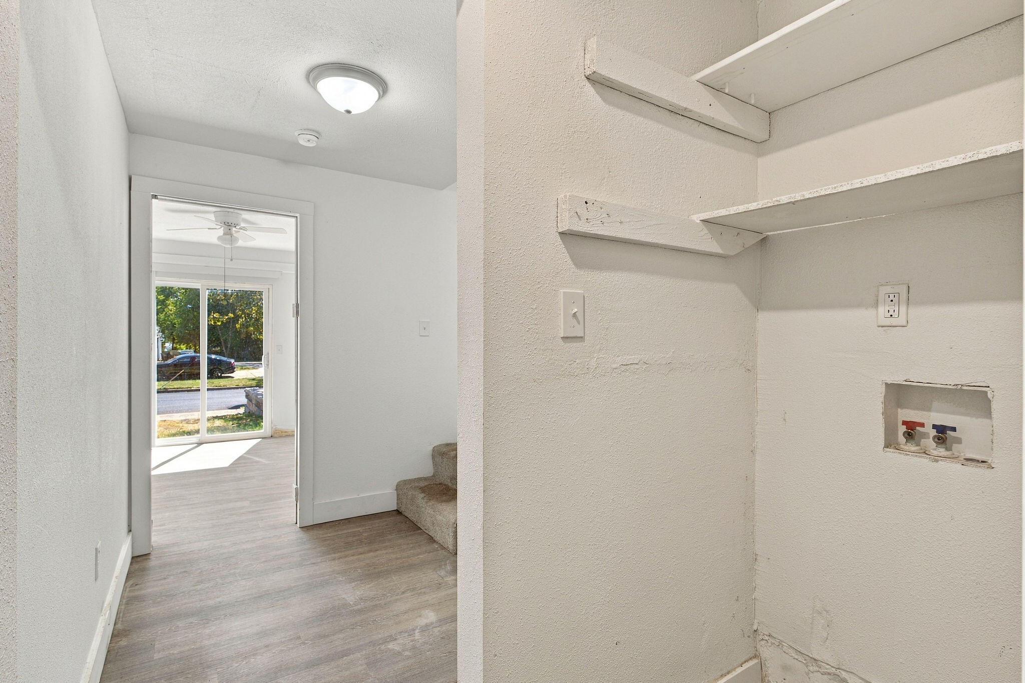 1127 East Pacific Street Property Photo 13