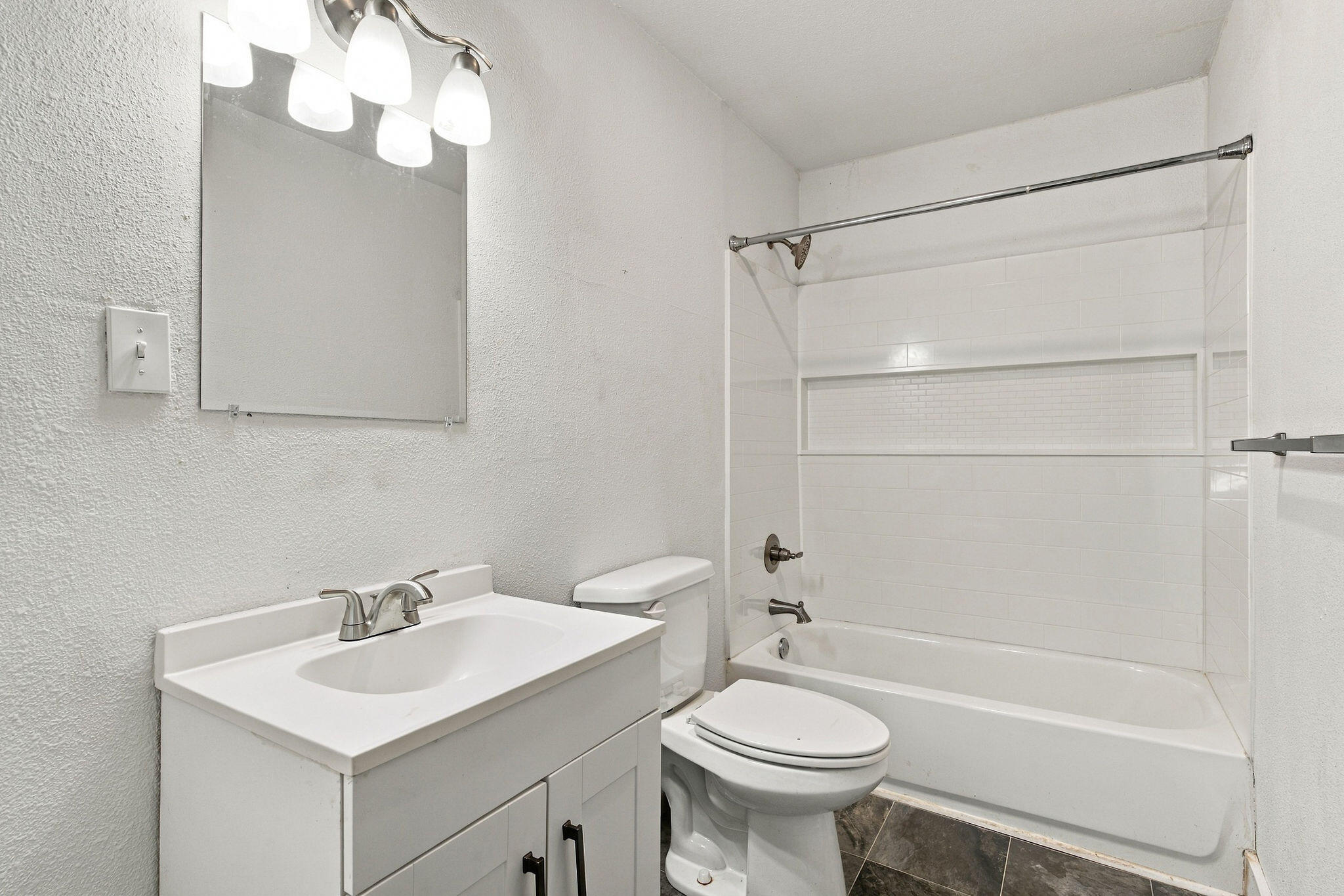 1127 East Pacific Street Property Photo 16