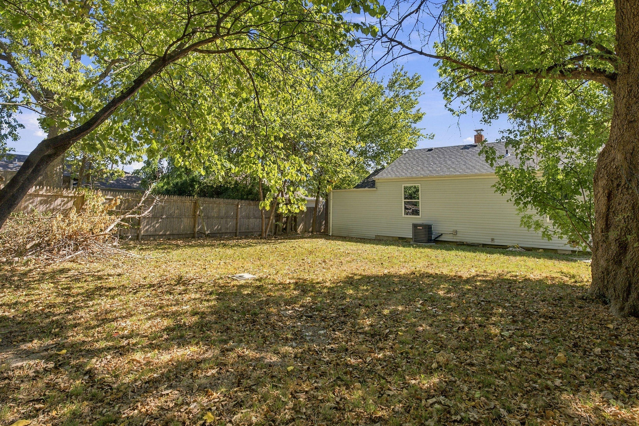 1127 East Pacific Street Property Photo 19