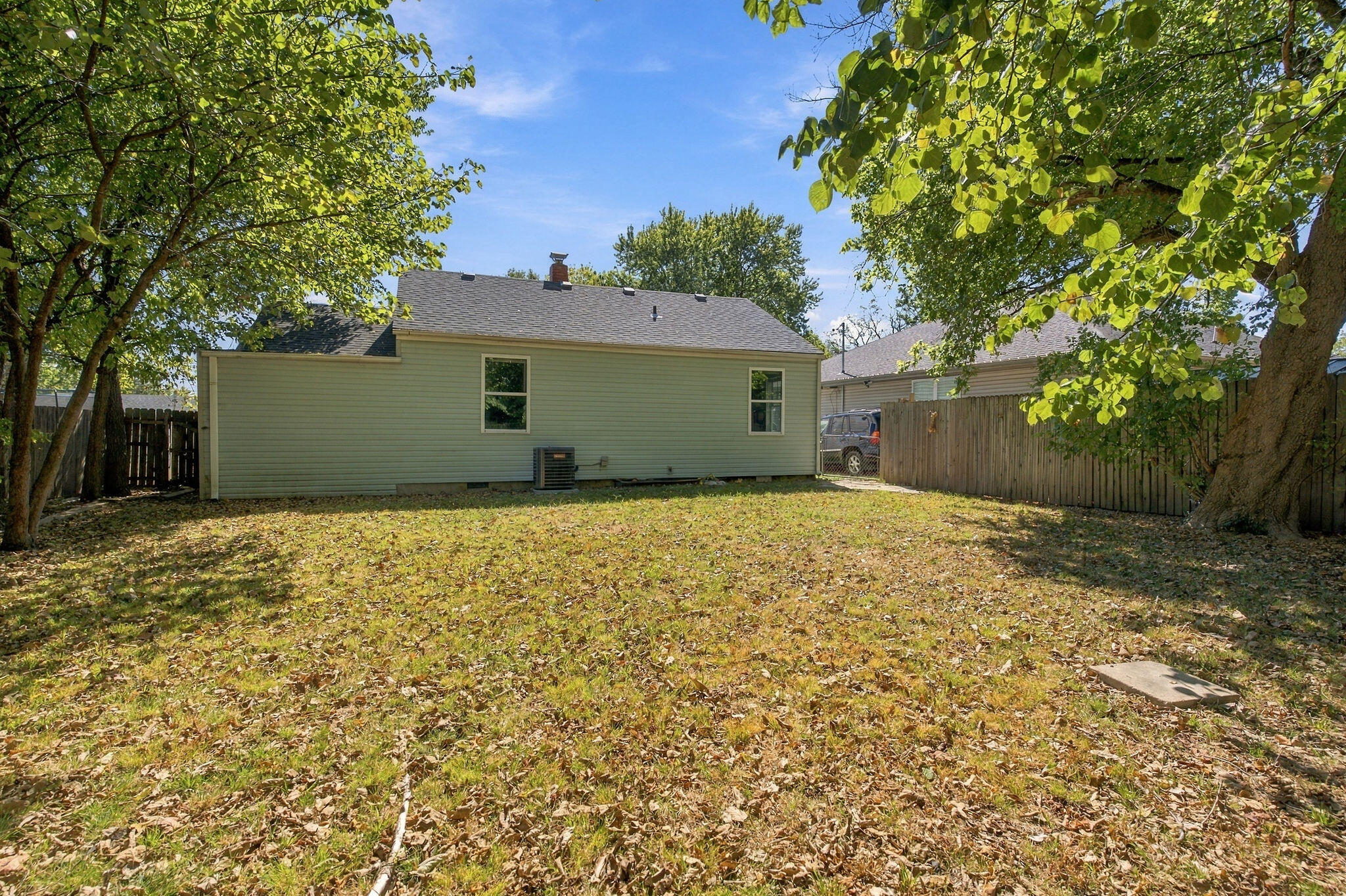 1127 East Pacific Street Property Photo 20