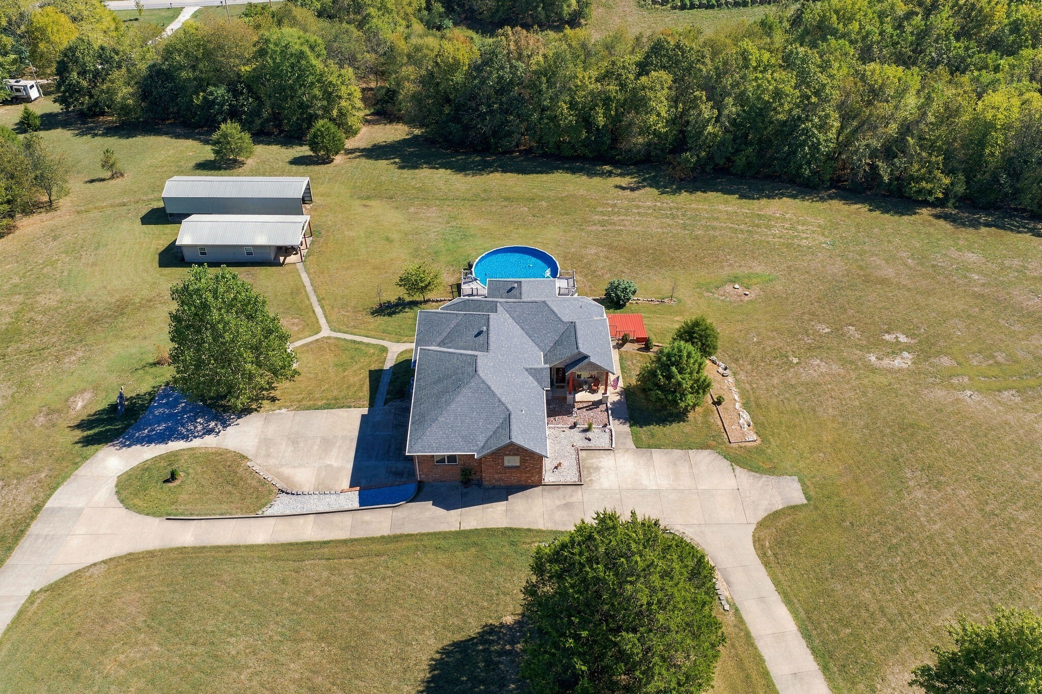 1218 Oak Hill Road Property Photo 1