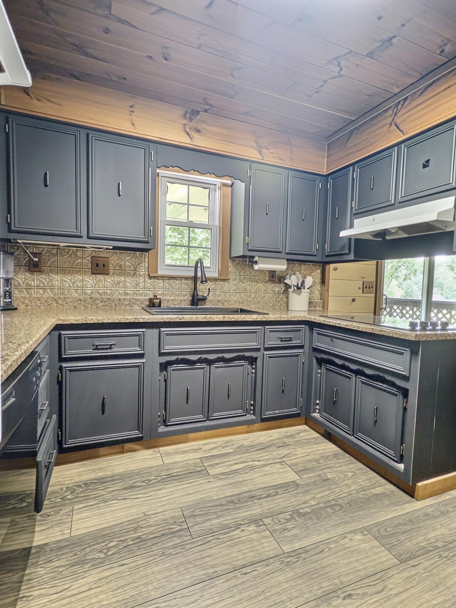 231 Carter County M 100 Property Photo 10