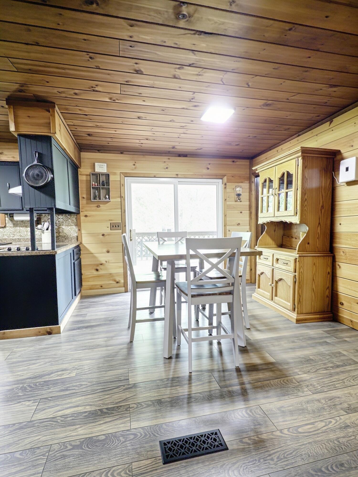 231 Carter County M 100 Property Photo 13