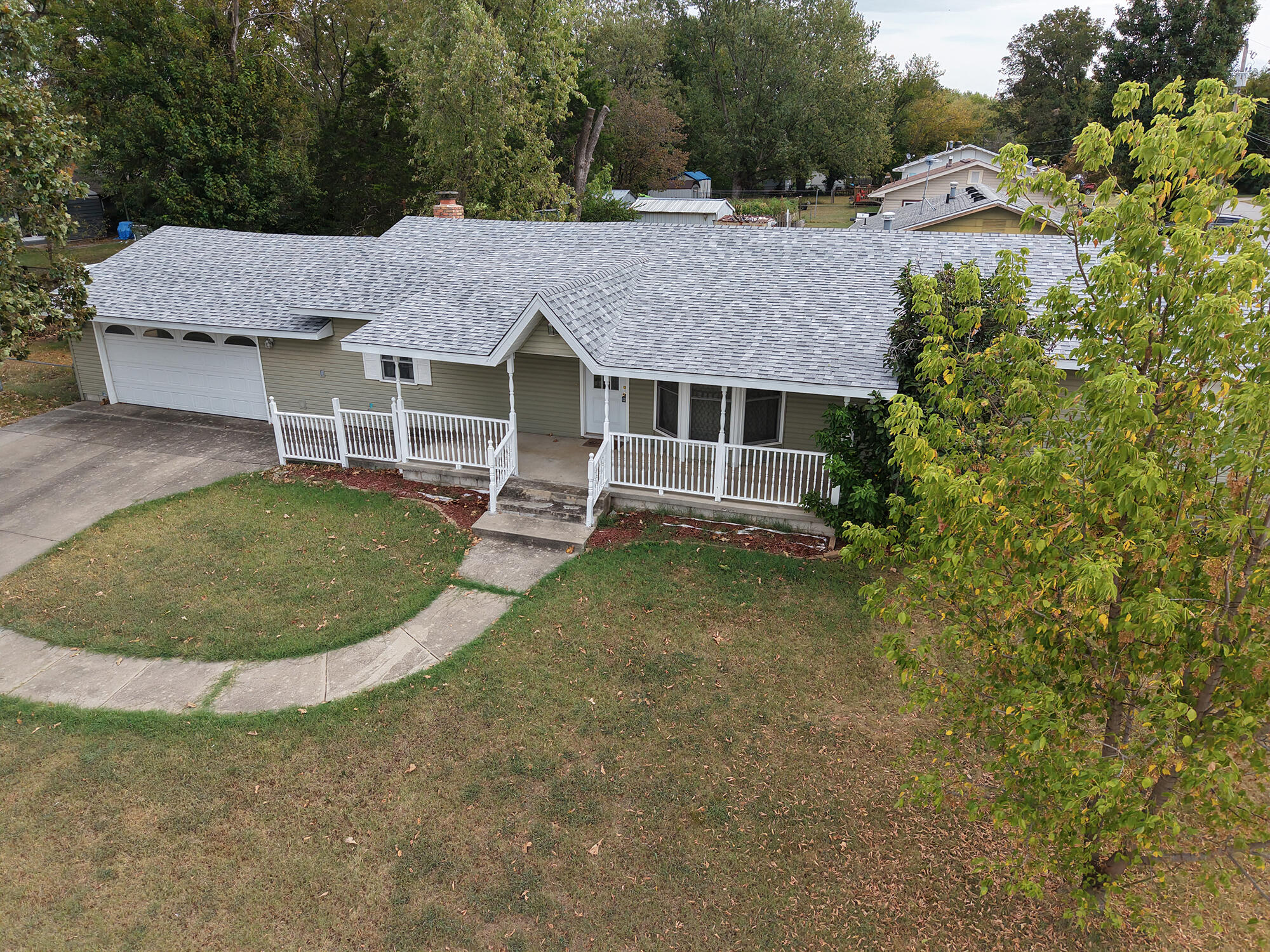 1261 West North Street Property Photo 2