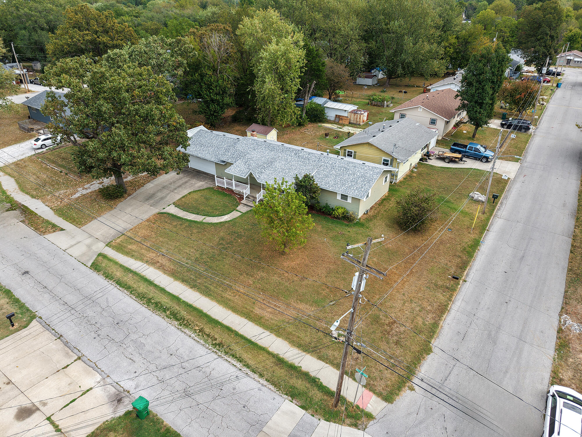 1261 West North Street Property Photo 4