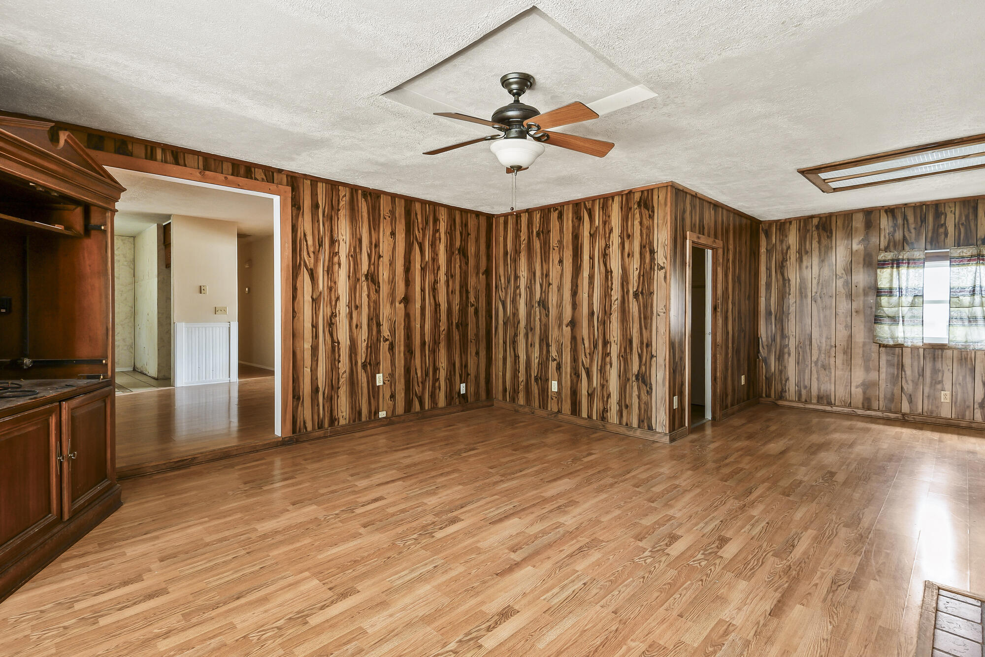 1261 West North Street Property Photo 20