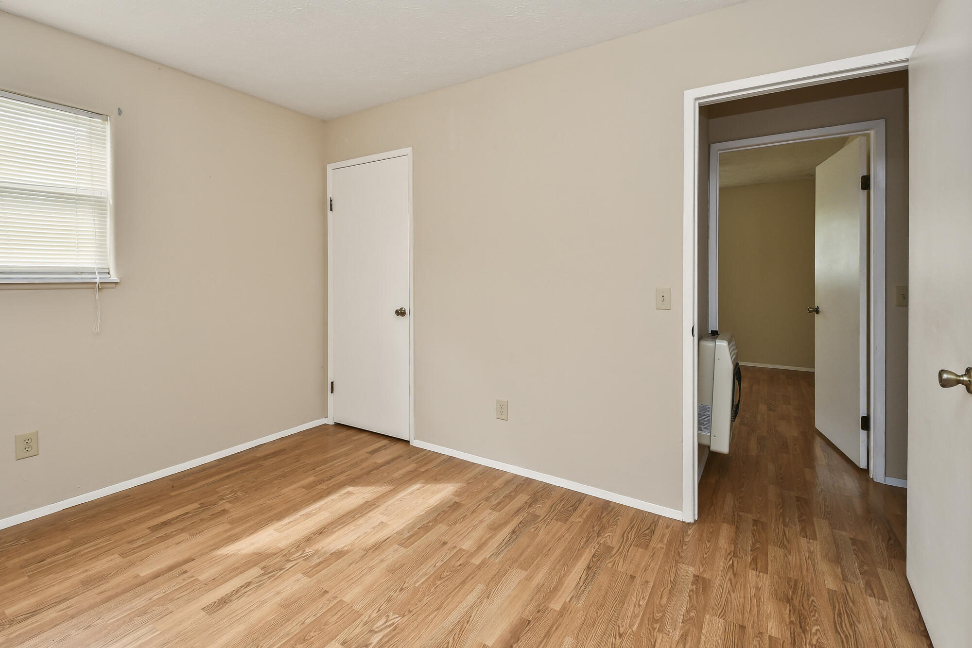 1261 West North Street Property Photo 24