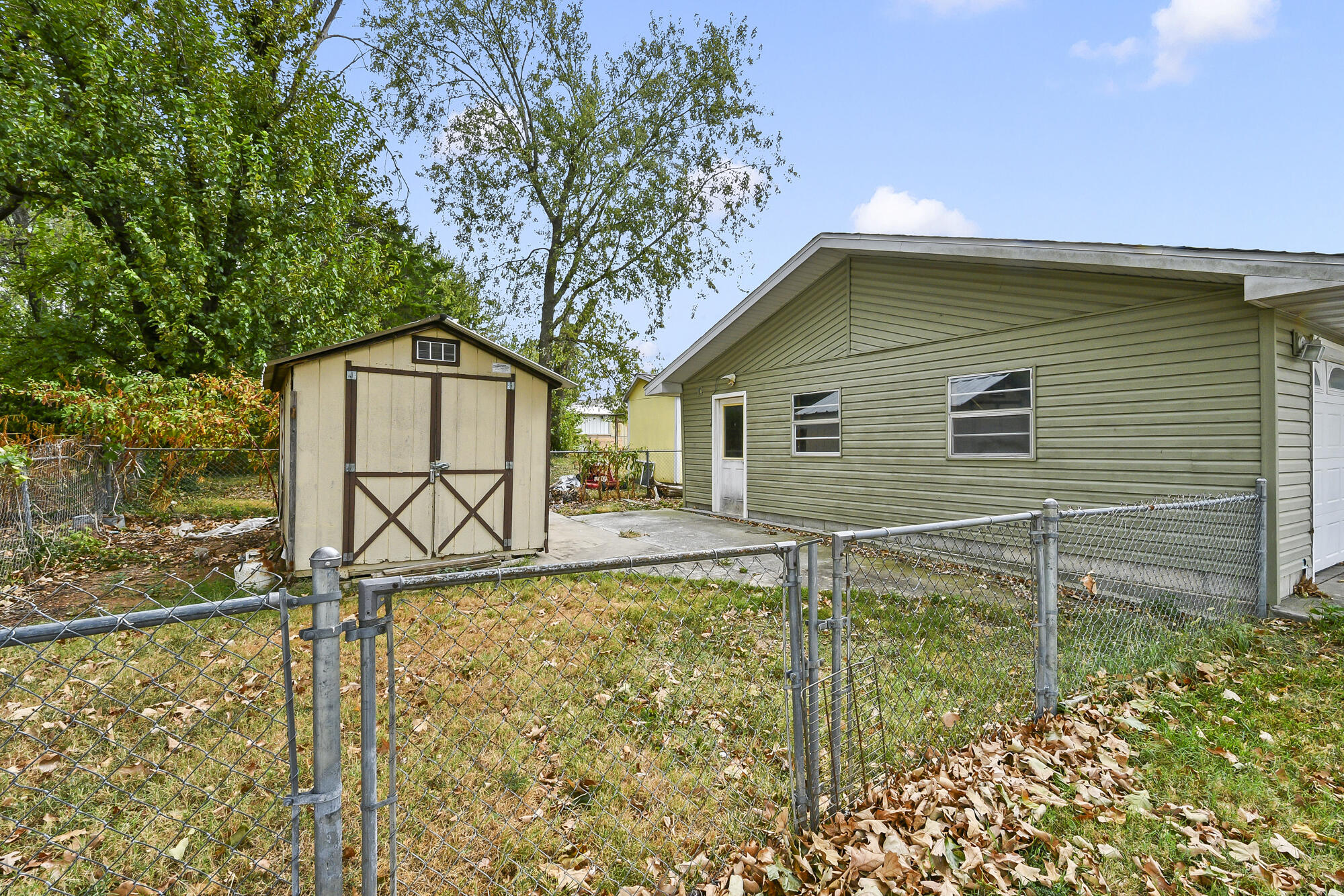 1261 West North Street Property Photo 36