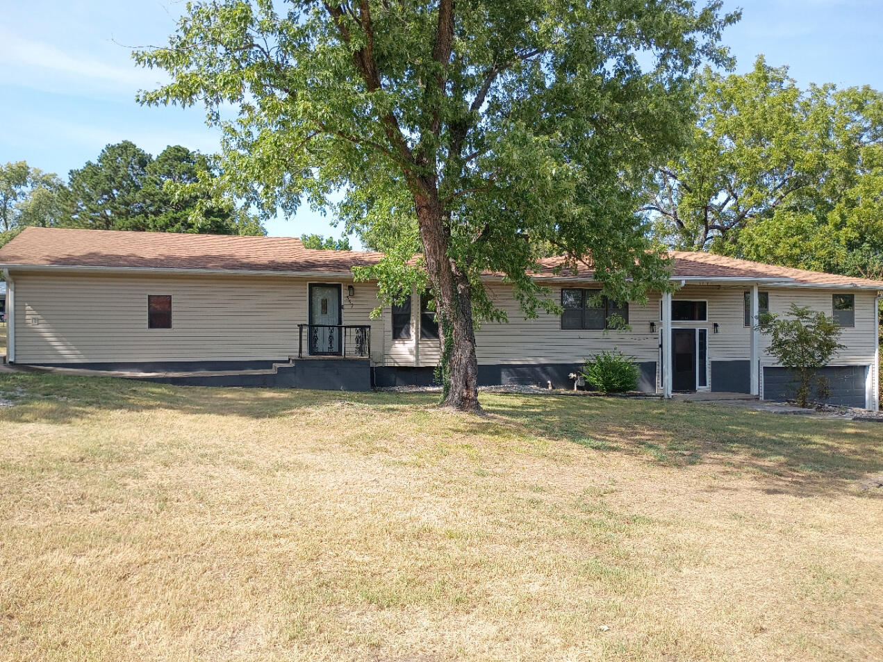 557 East Church Street Property Photo 1