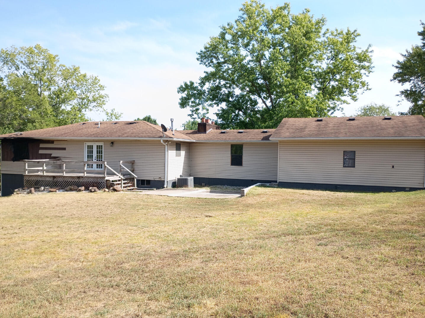 557 East Church Street Property Photo 4