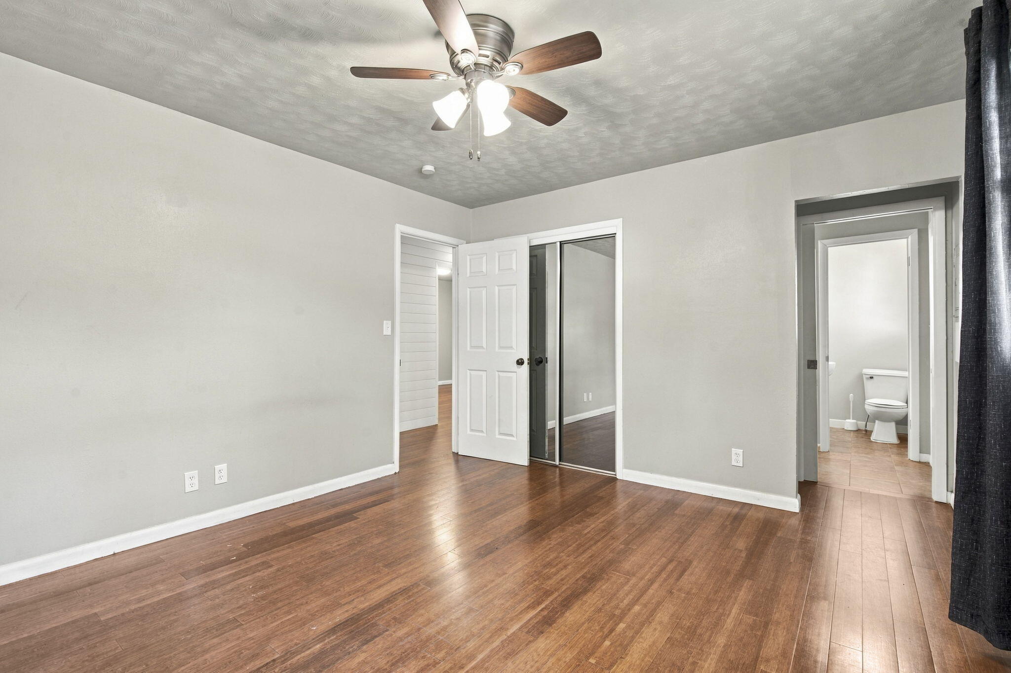 2904 East Eastmoor Drive Property Photo 15