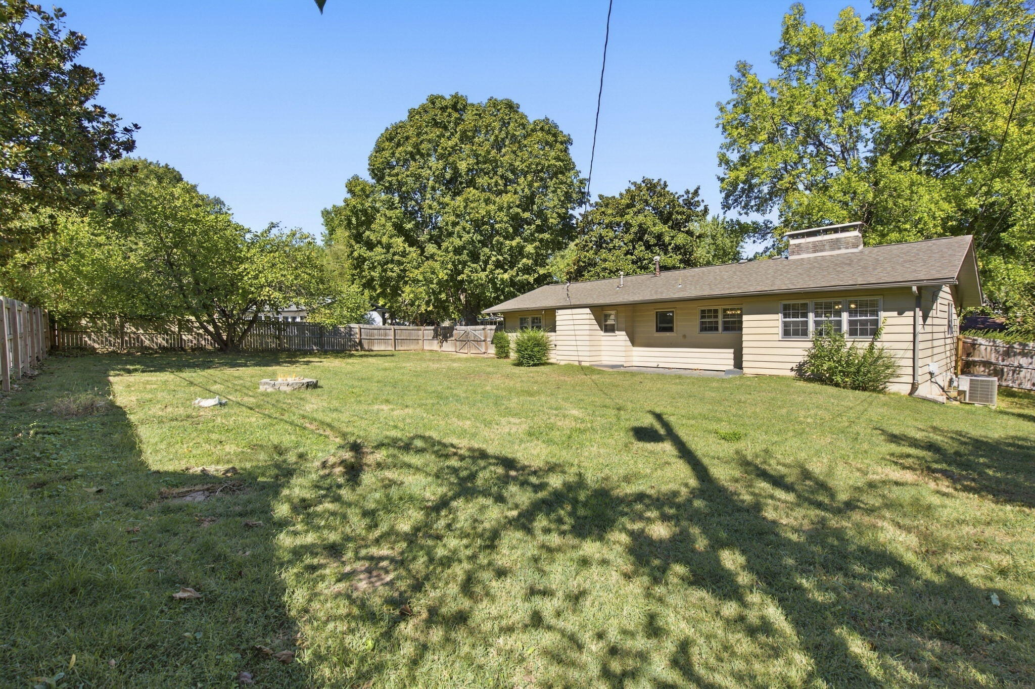 2904 East Eastmoor Drive Property Photo 23
