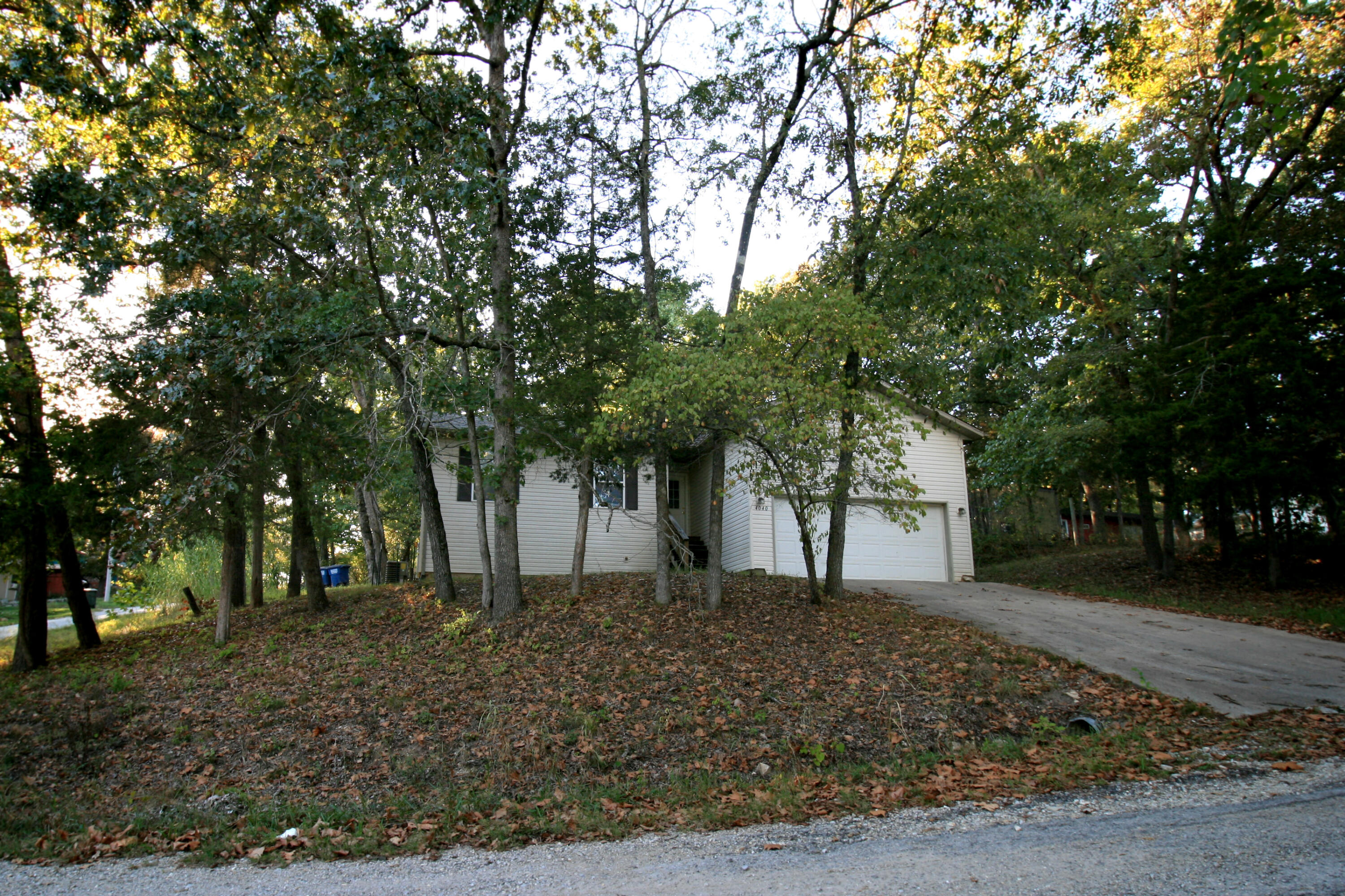 4040 Poplar Road Property Photo 1