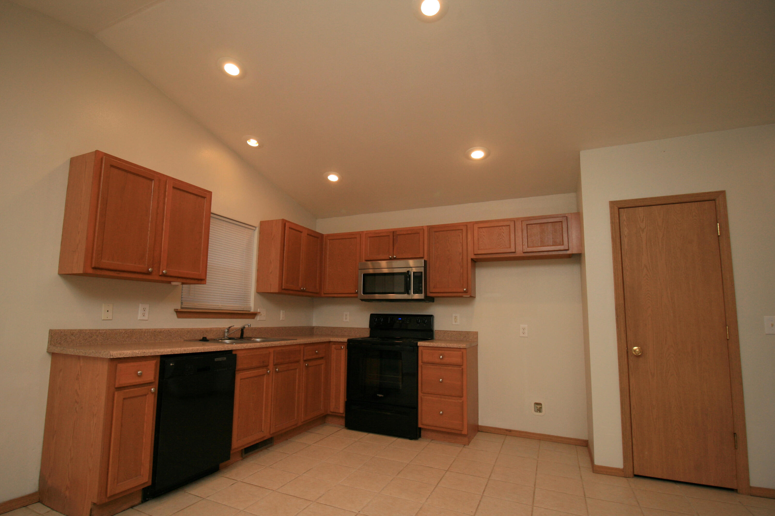 4040 Poplar Road Property Photo 5