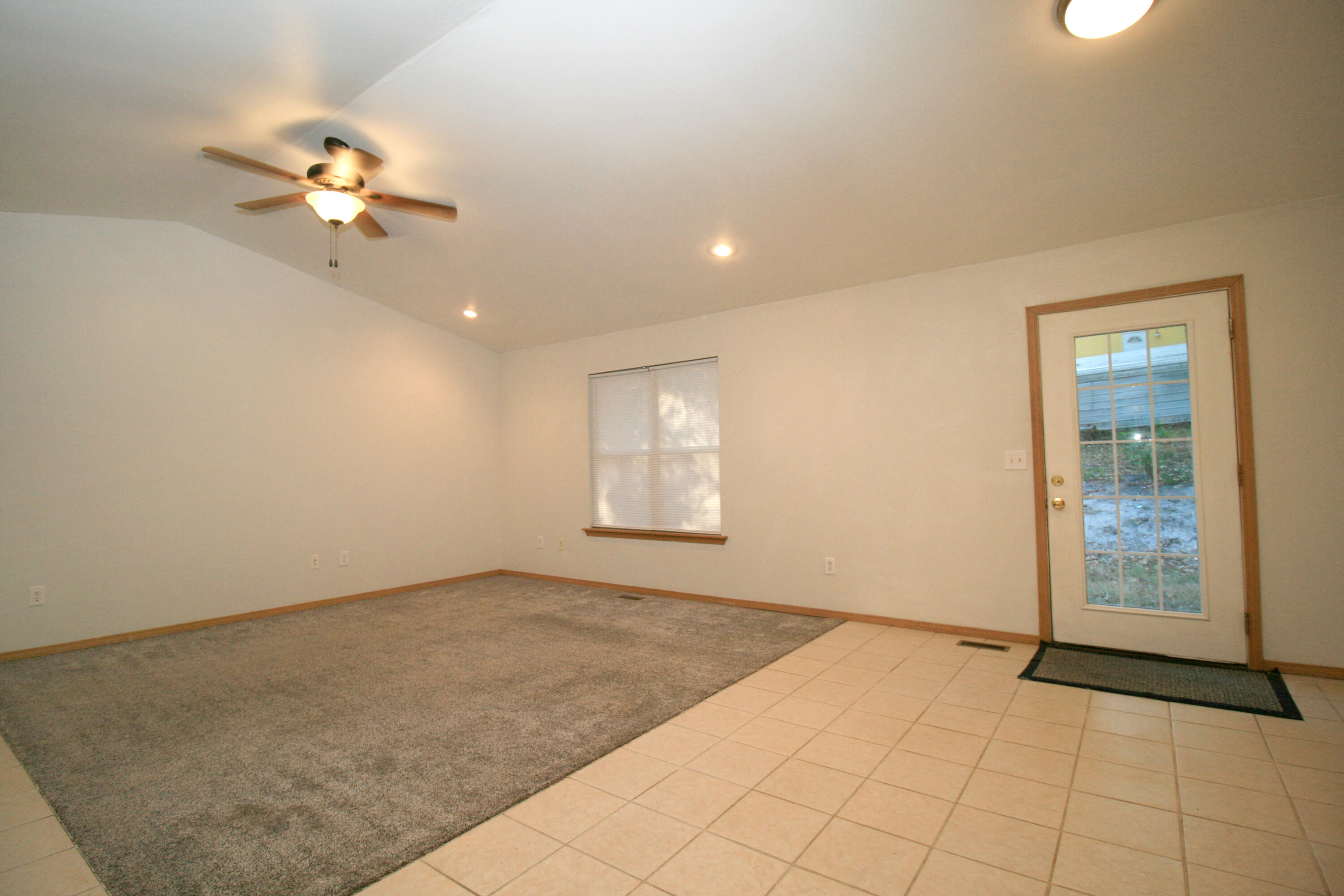 4040 Poplar Road Property Photo 8