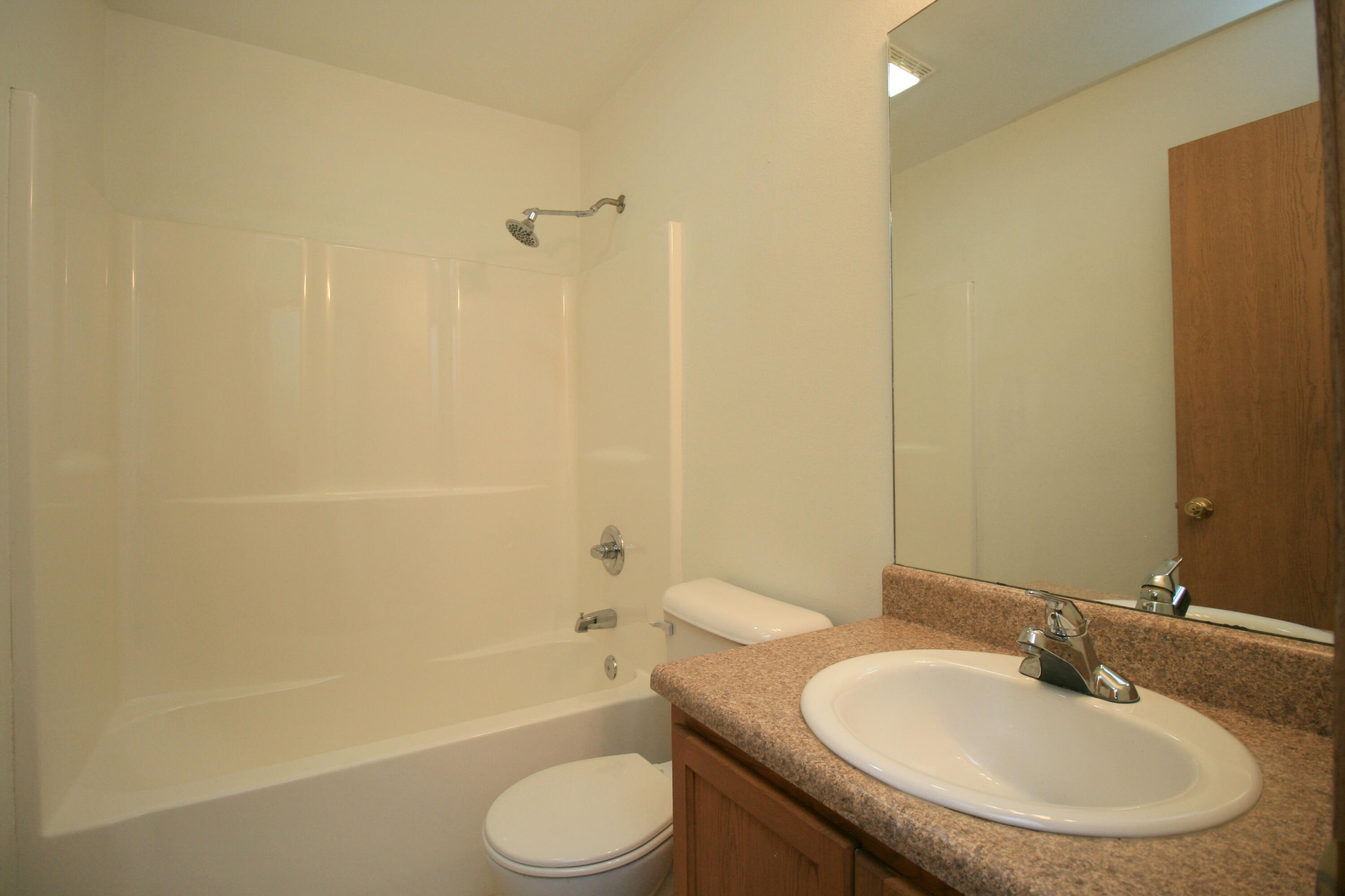4040 Poplar Road Property Photo 9
