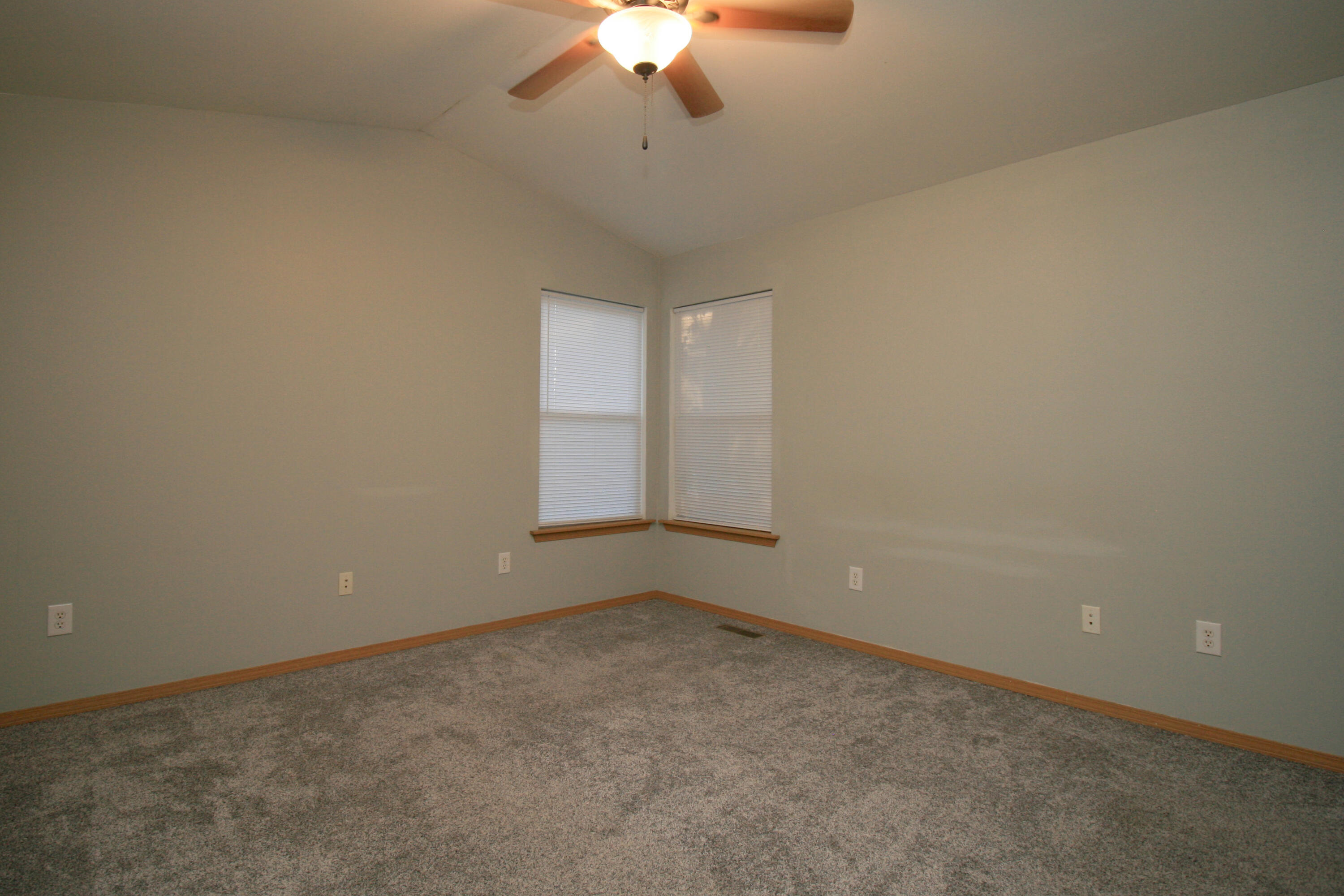 4040 Poplar Road Property Photo 10