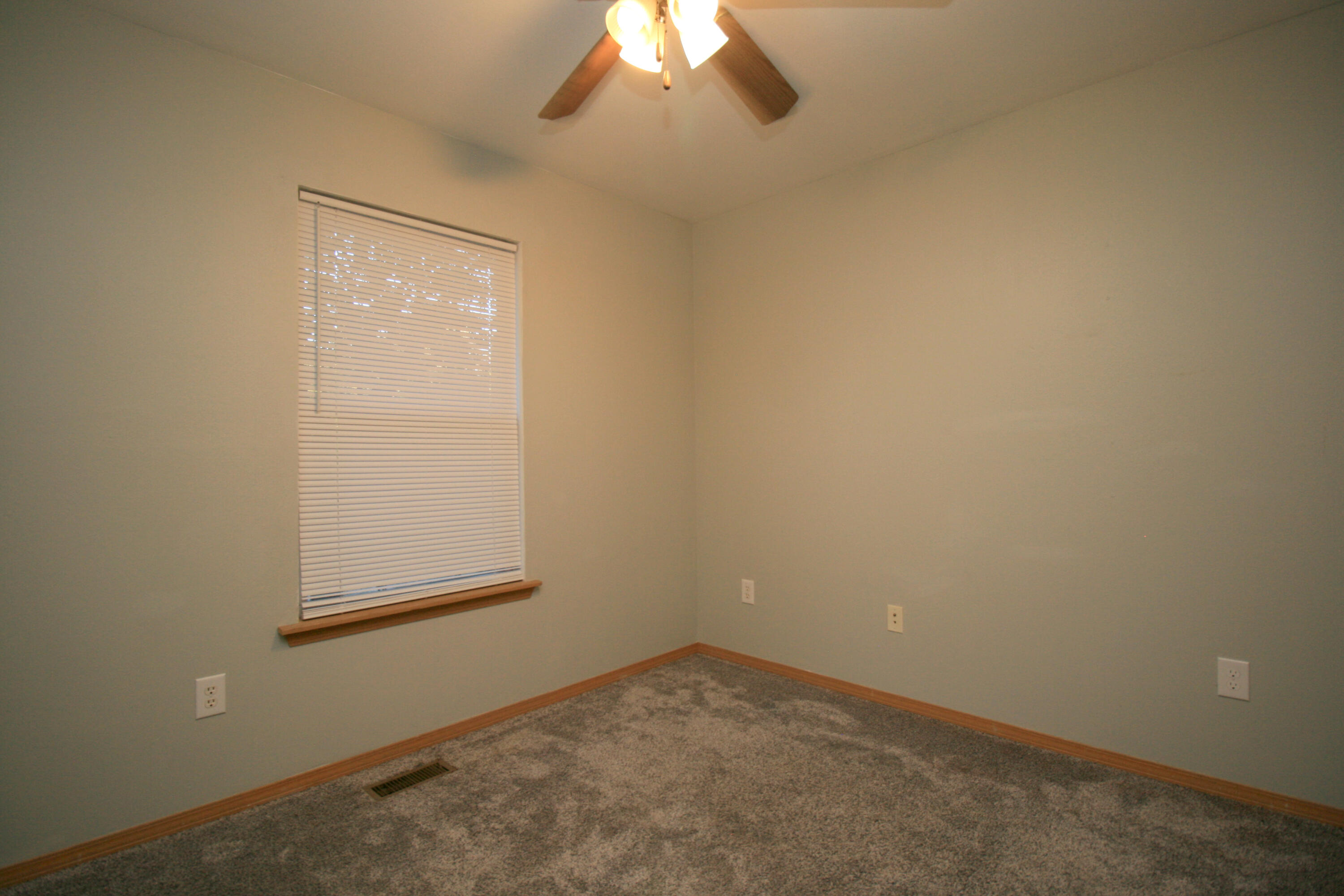 4040 Poplar Road Property Photo 12