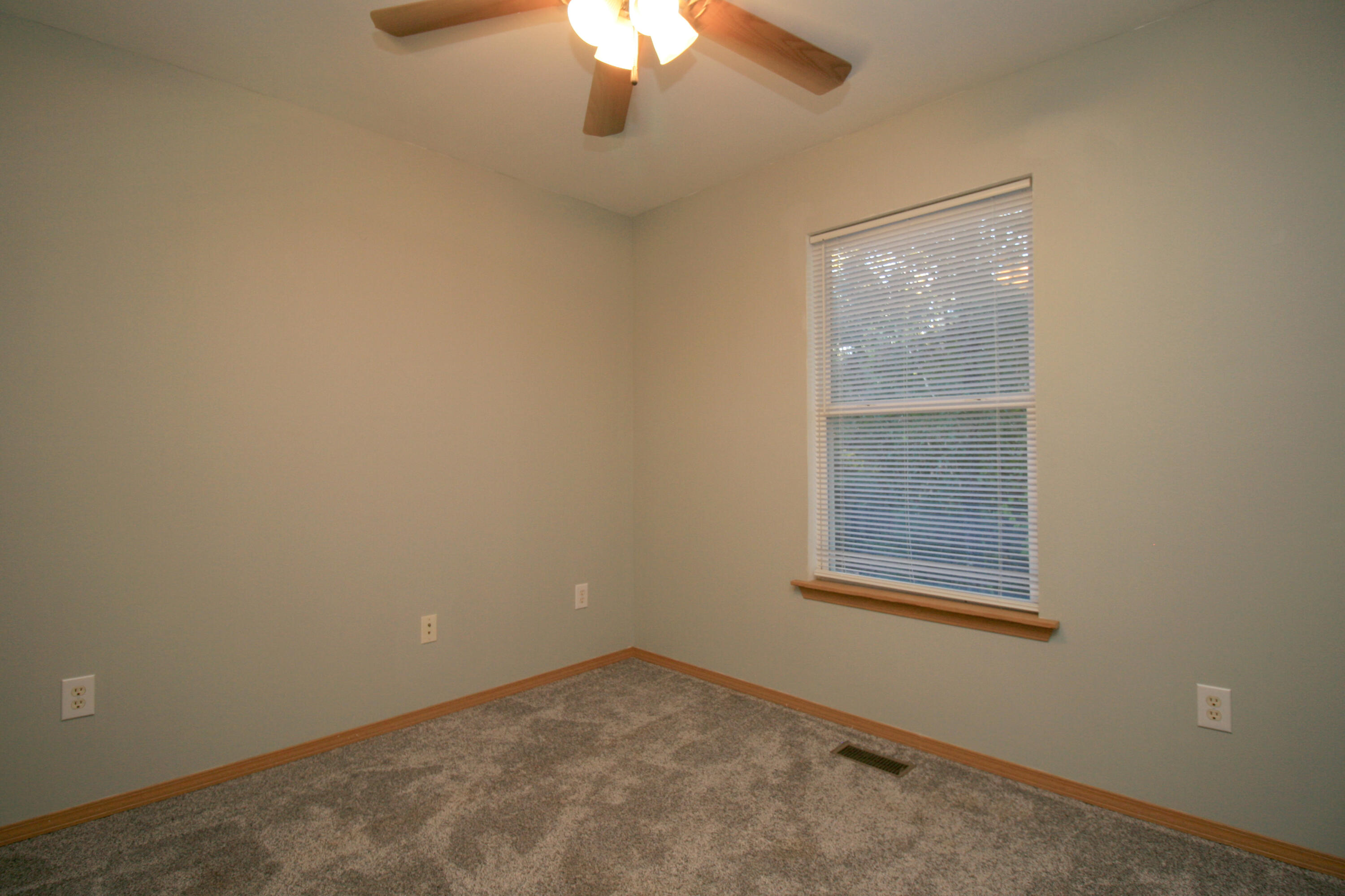 4040 Poplar Road Property Photo 13