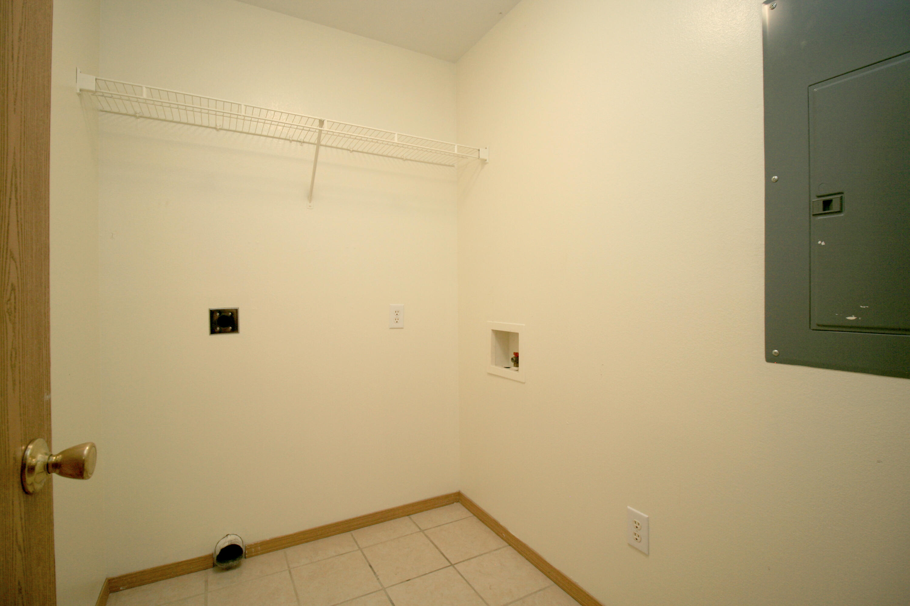 4040 Poplar Road Property Photo 15
