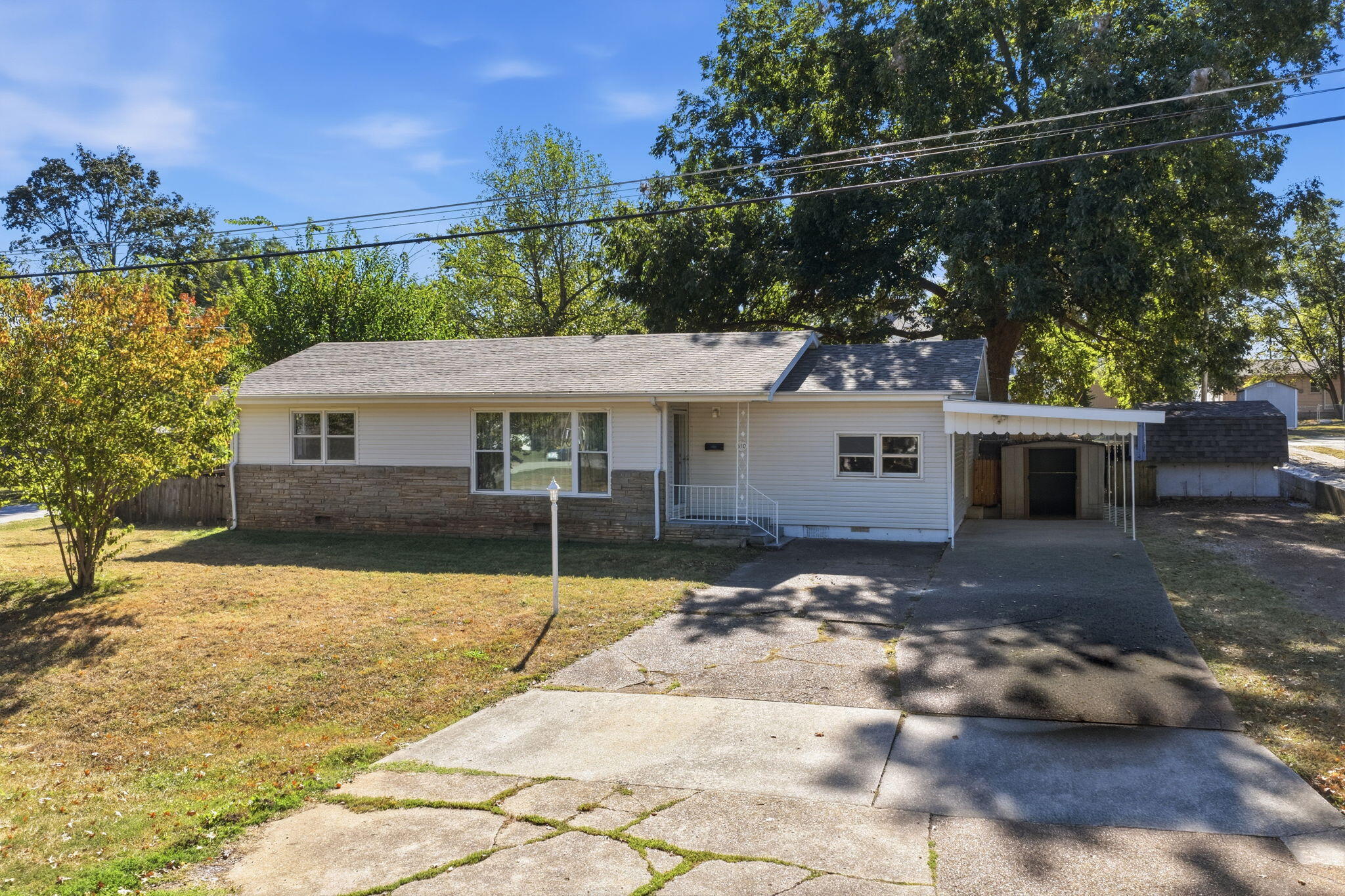 310 East Freeman Street Property Photo 2