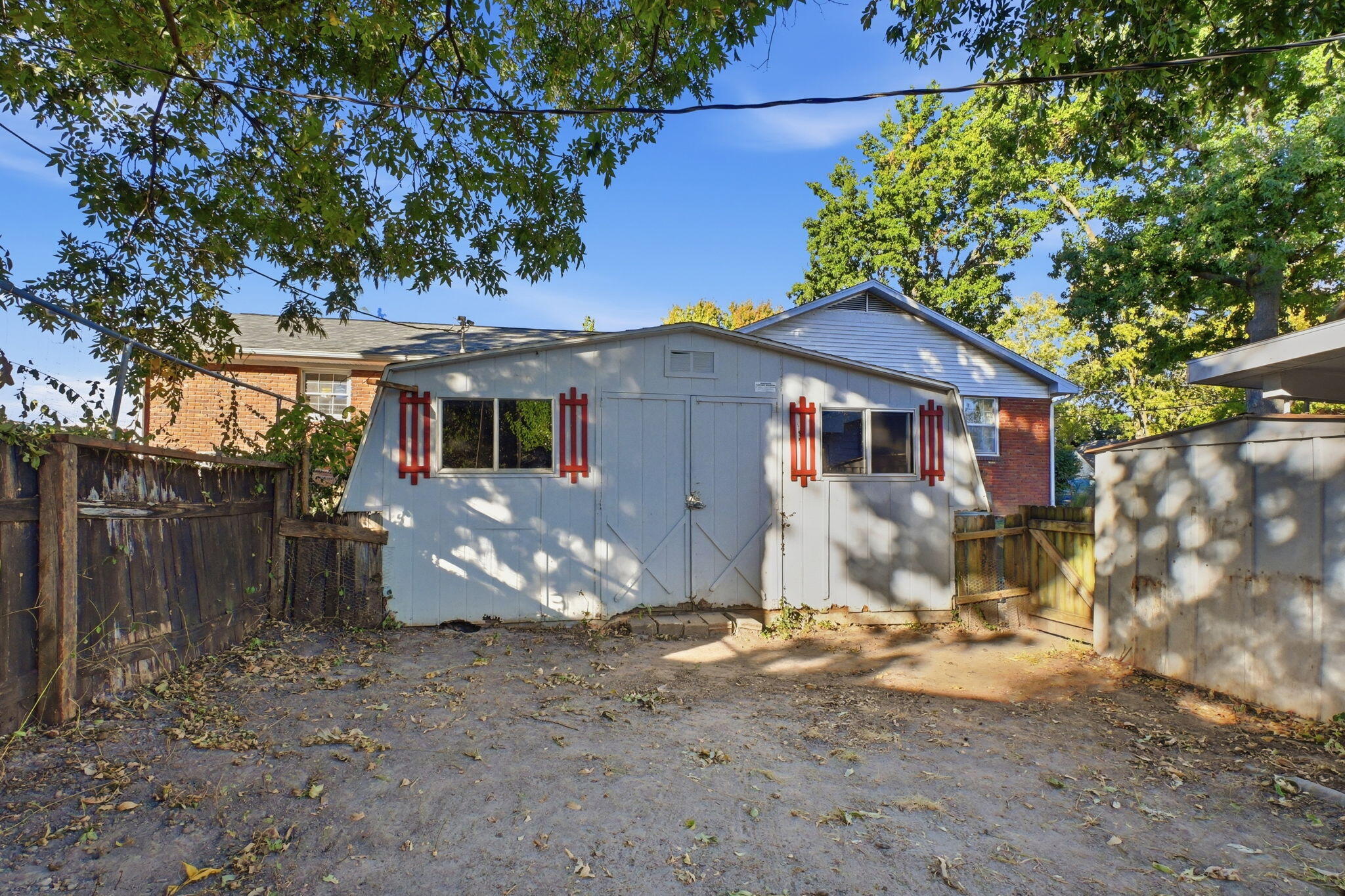 310 East Freeman Street Property Photo 33