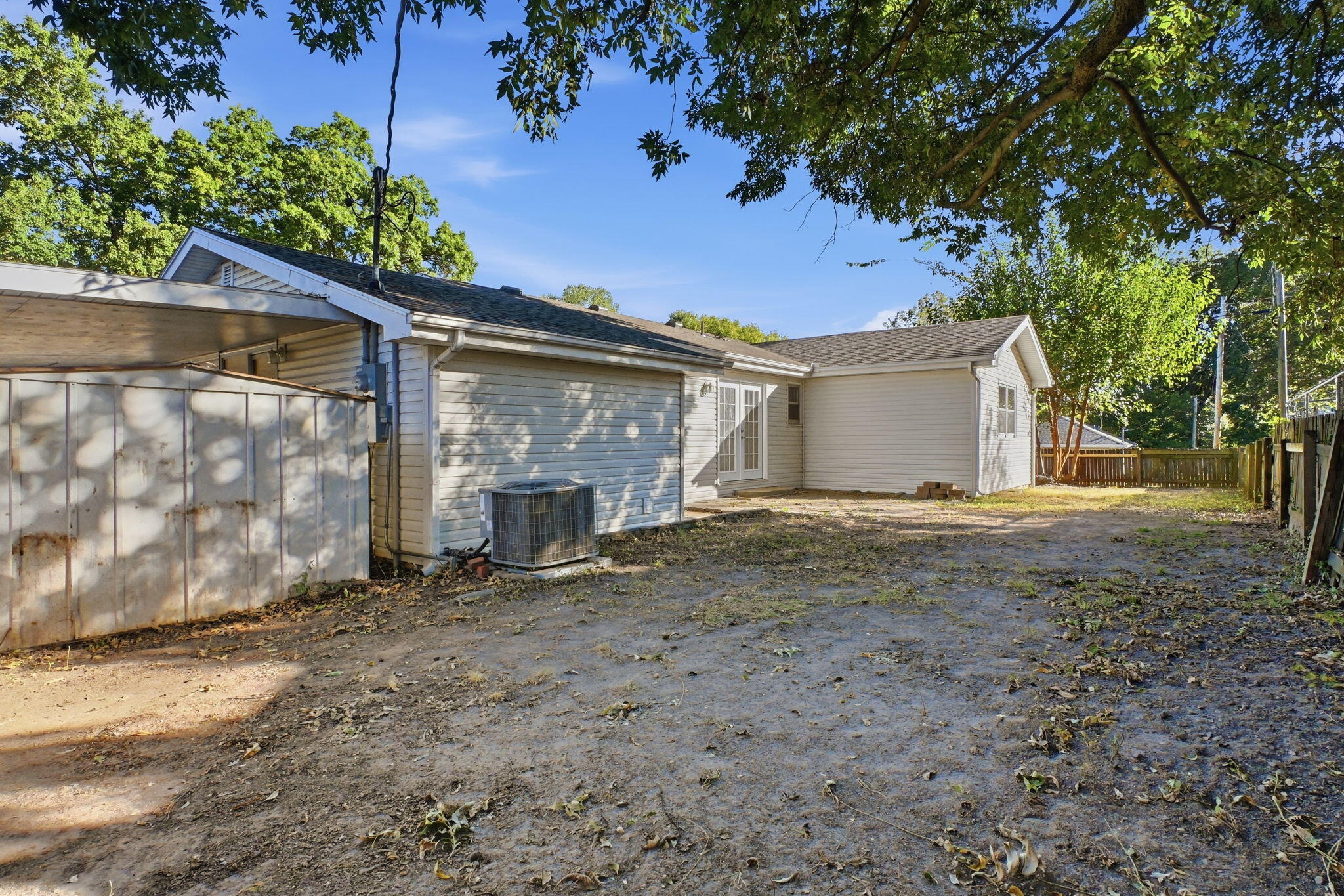 310 East Freeman Street Property Photo 36