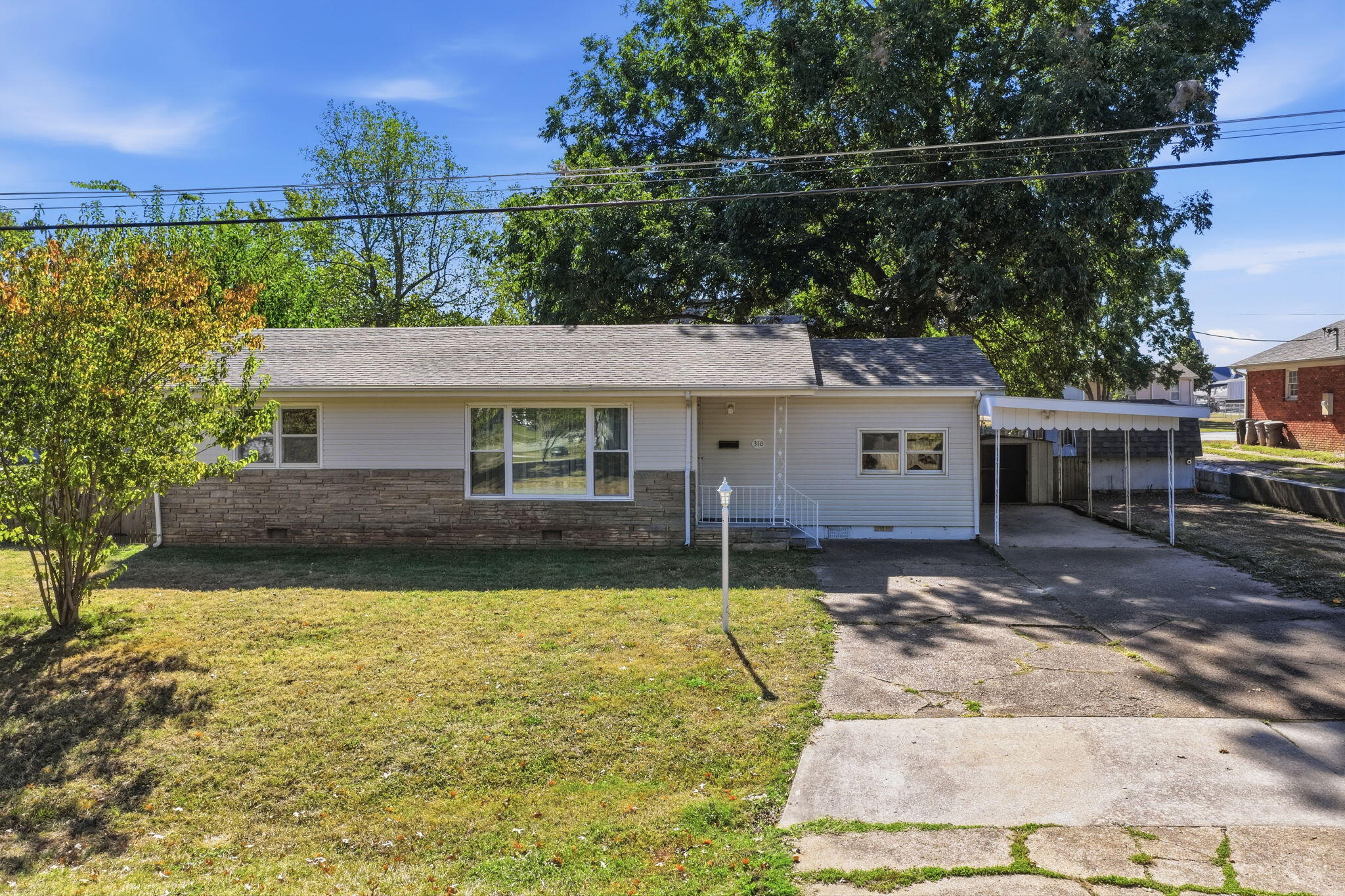 310 East Freeman Street Property Photo 43