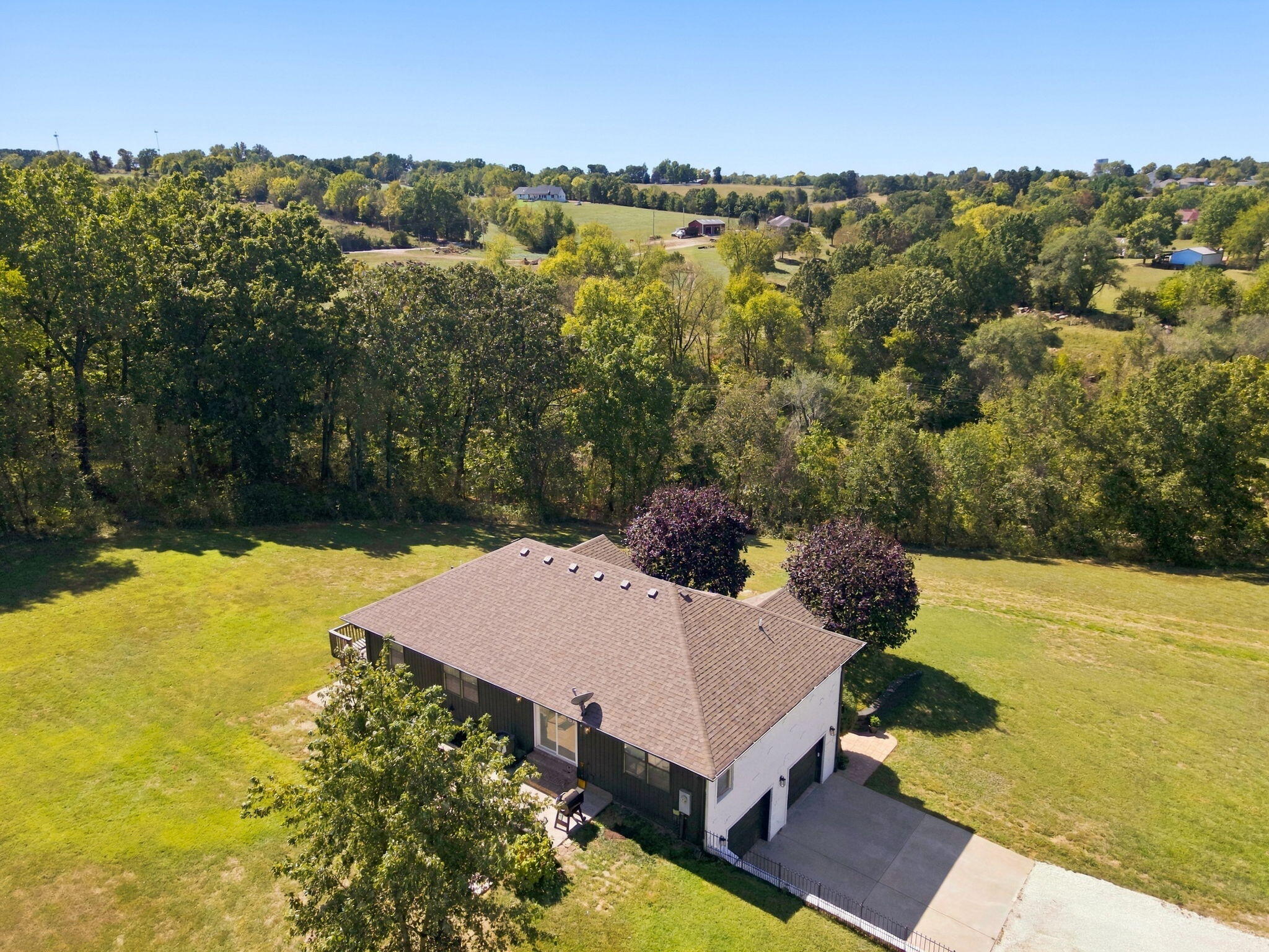 940 South Old Riverdale Road Property Photo 37