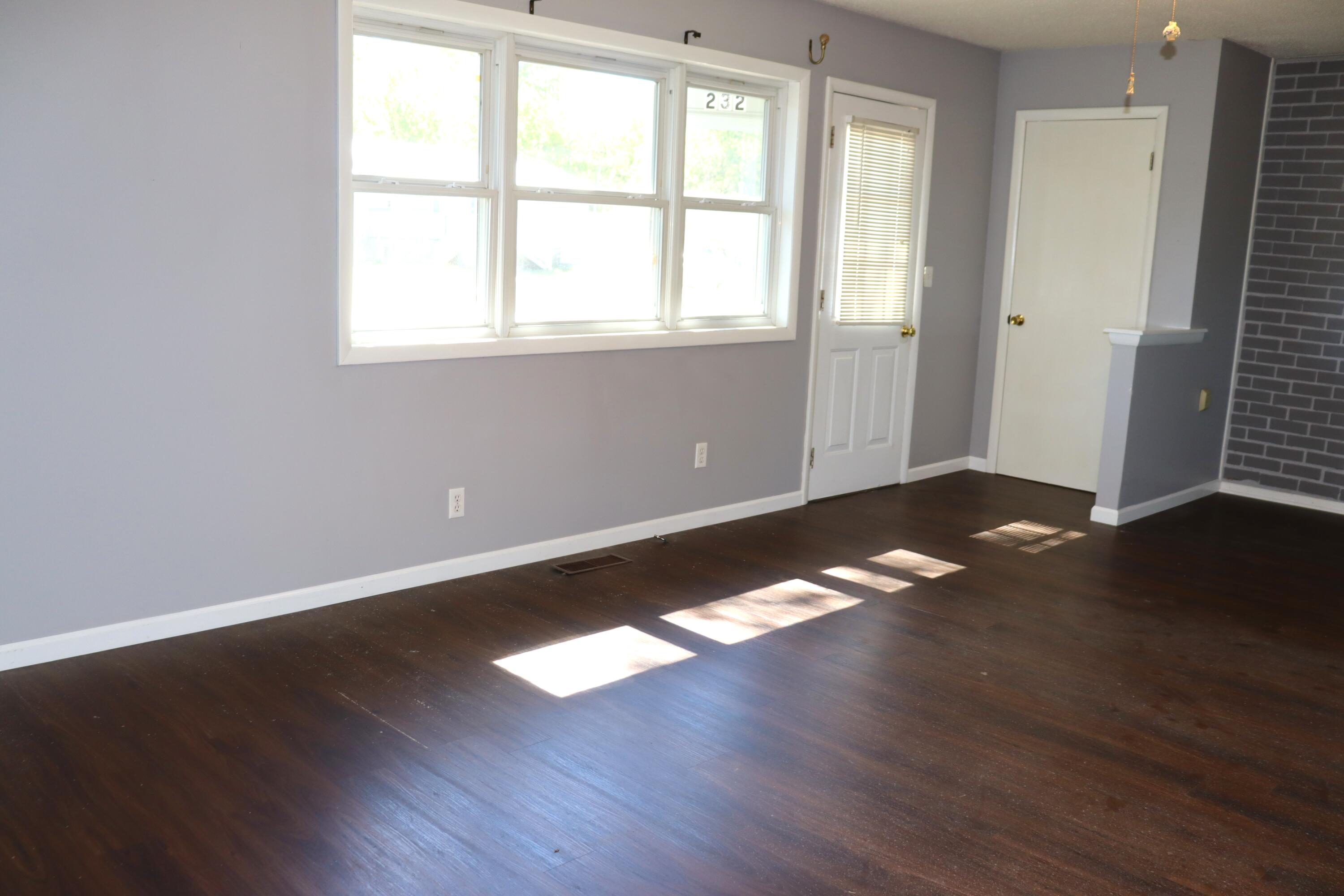 232 East Miller Street Property Photo 6