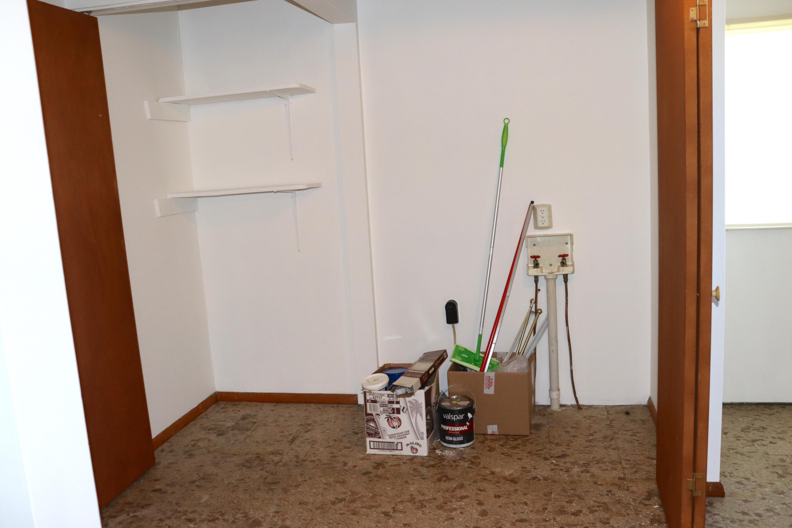 232 East Miller Street Property Photo 12
