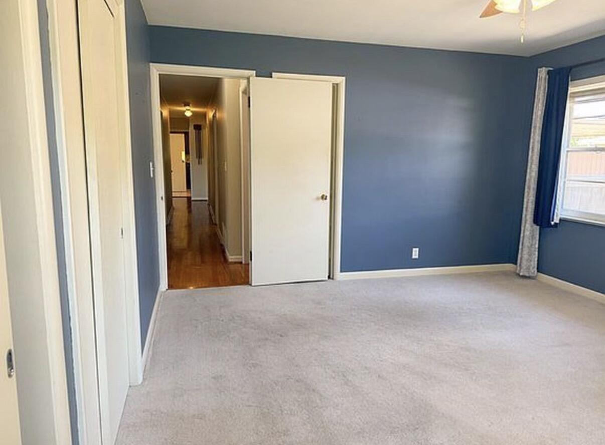 2402 East 11th Street Property Photo 14