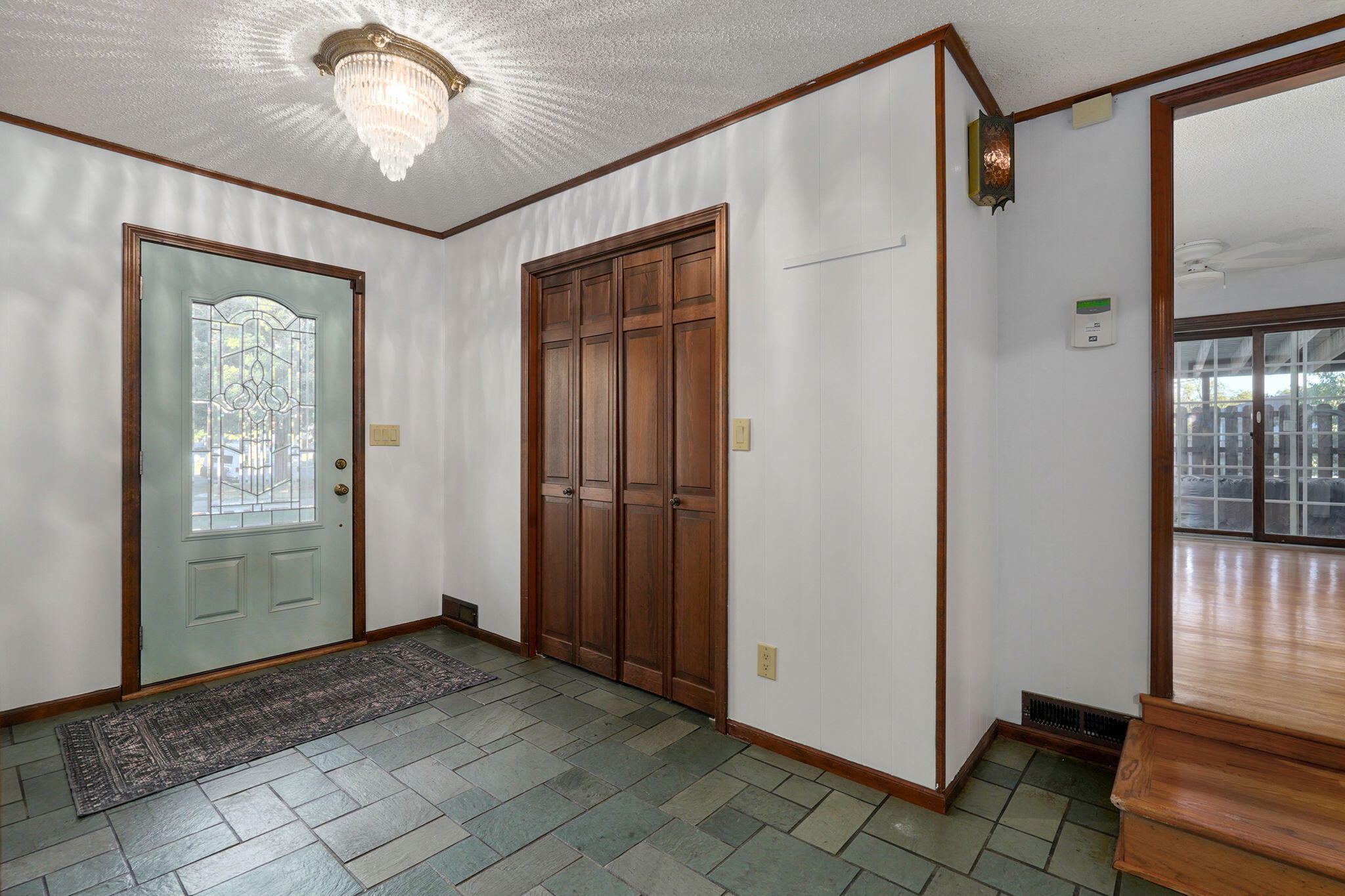 3438 East Carol Drive Property Photo 6