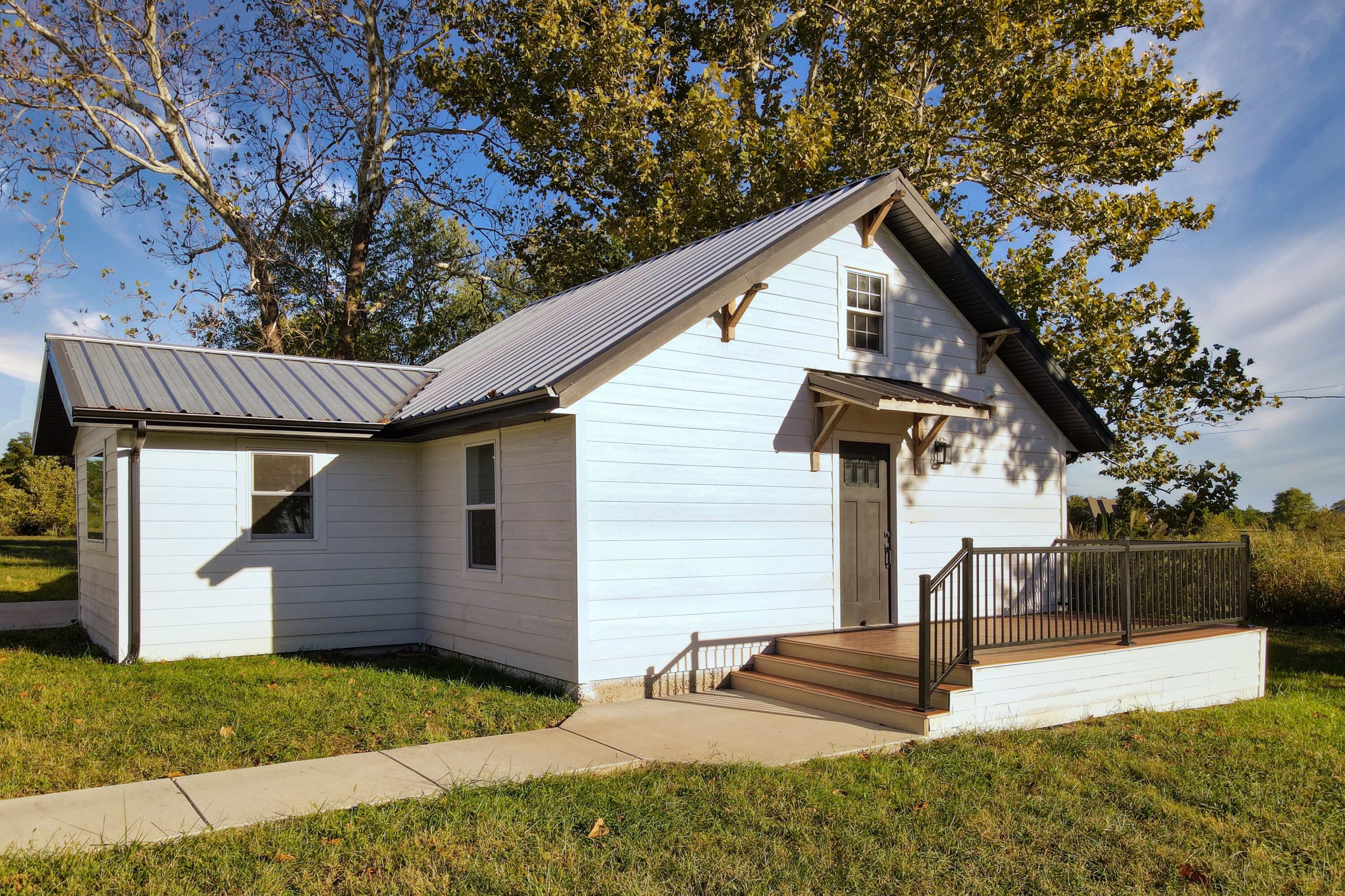 6074 6080 North State Highway 125 Property Photo 4