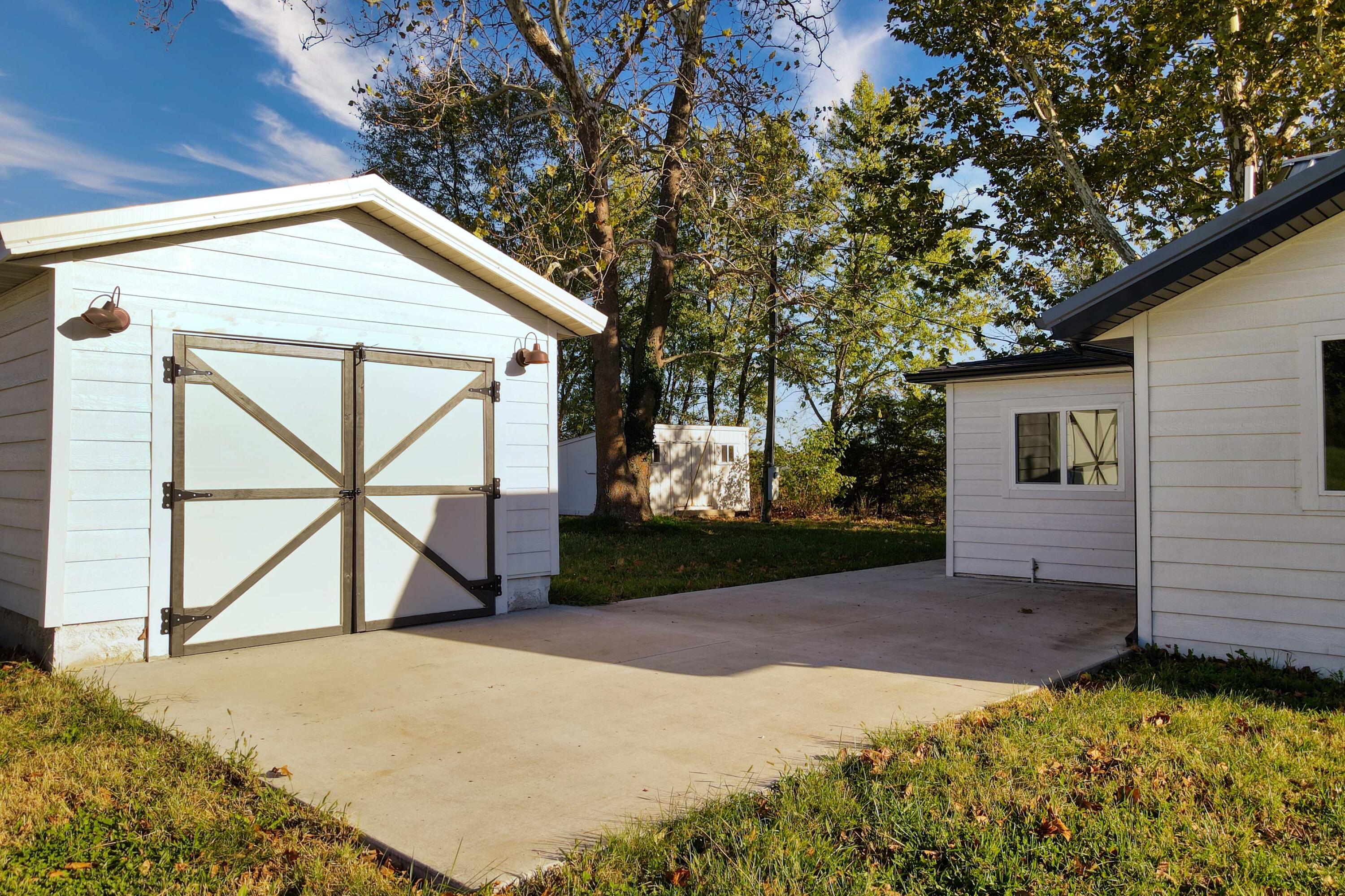 6074 6080 North State Highway 125 Property Photo 12