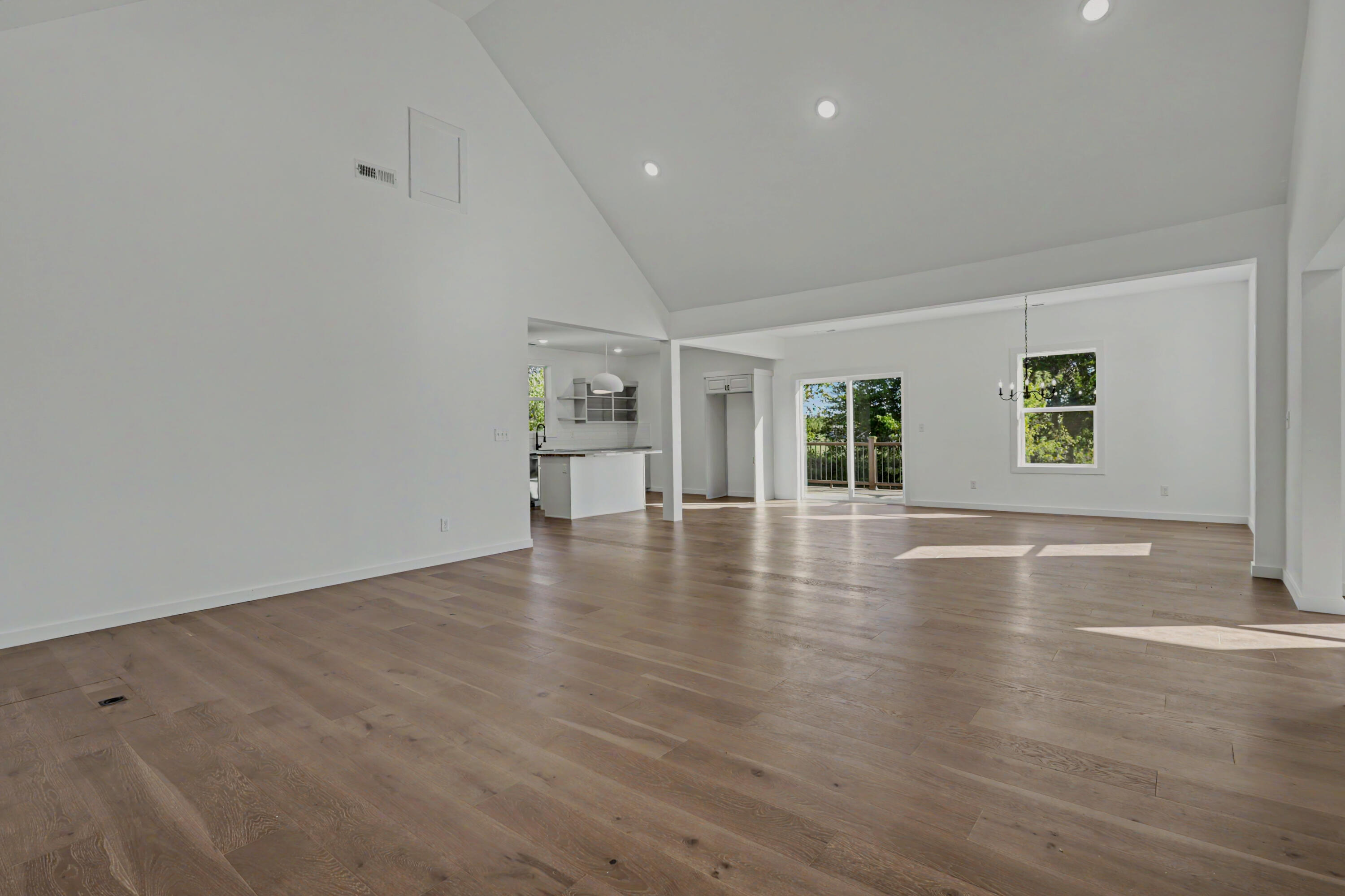 6074 6080 North State Highway 125 Property Photo 17