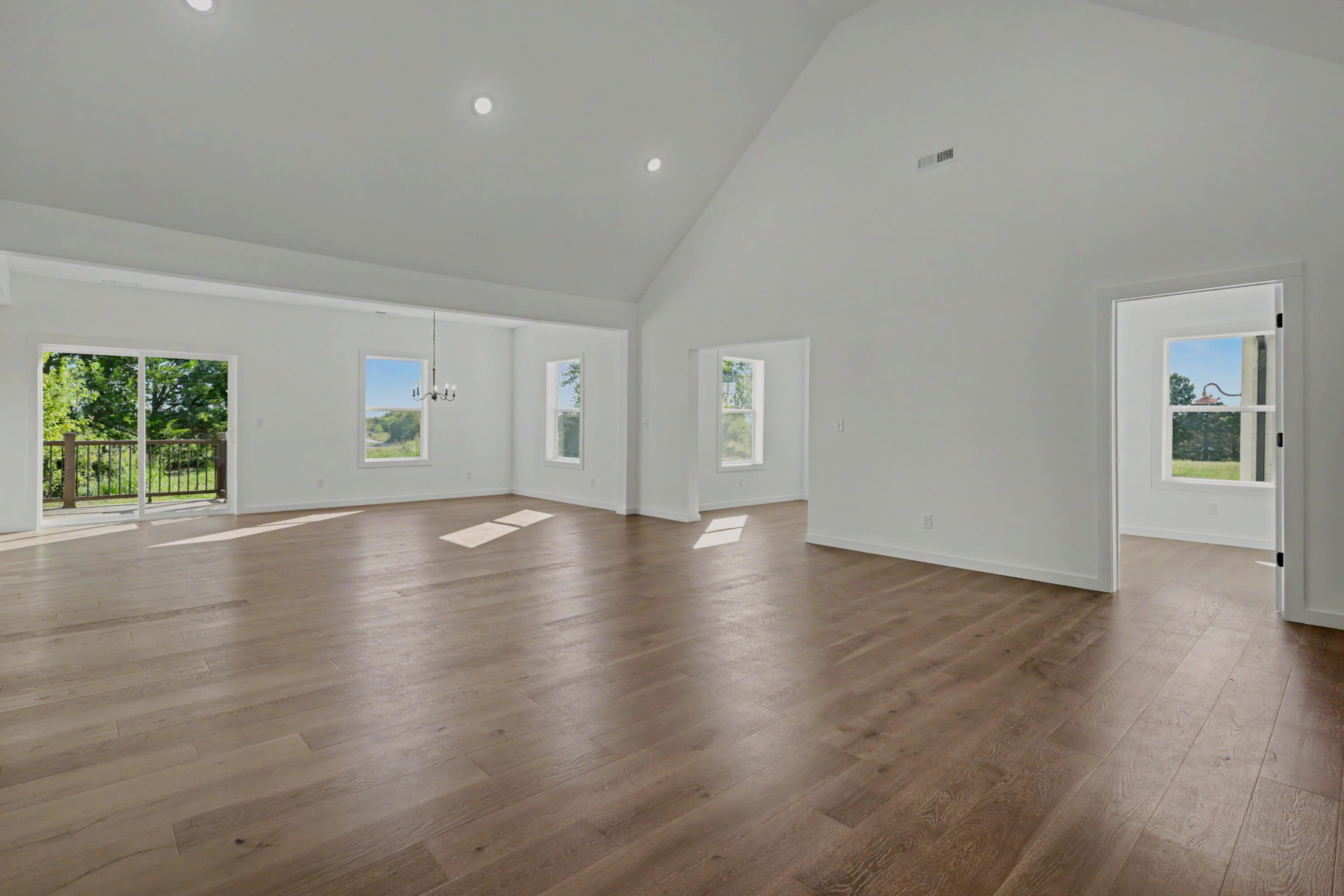 6074 6080 North State Highway 125 Property Photo 18