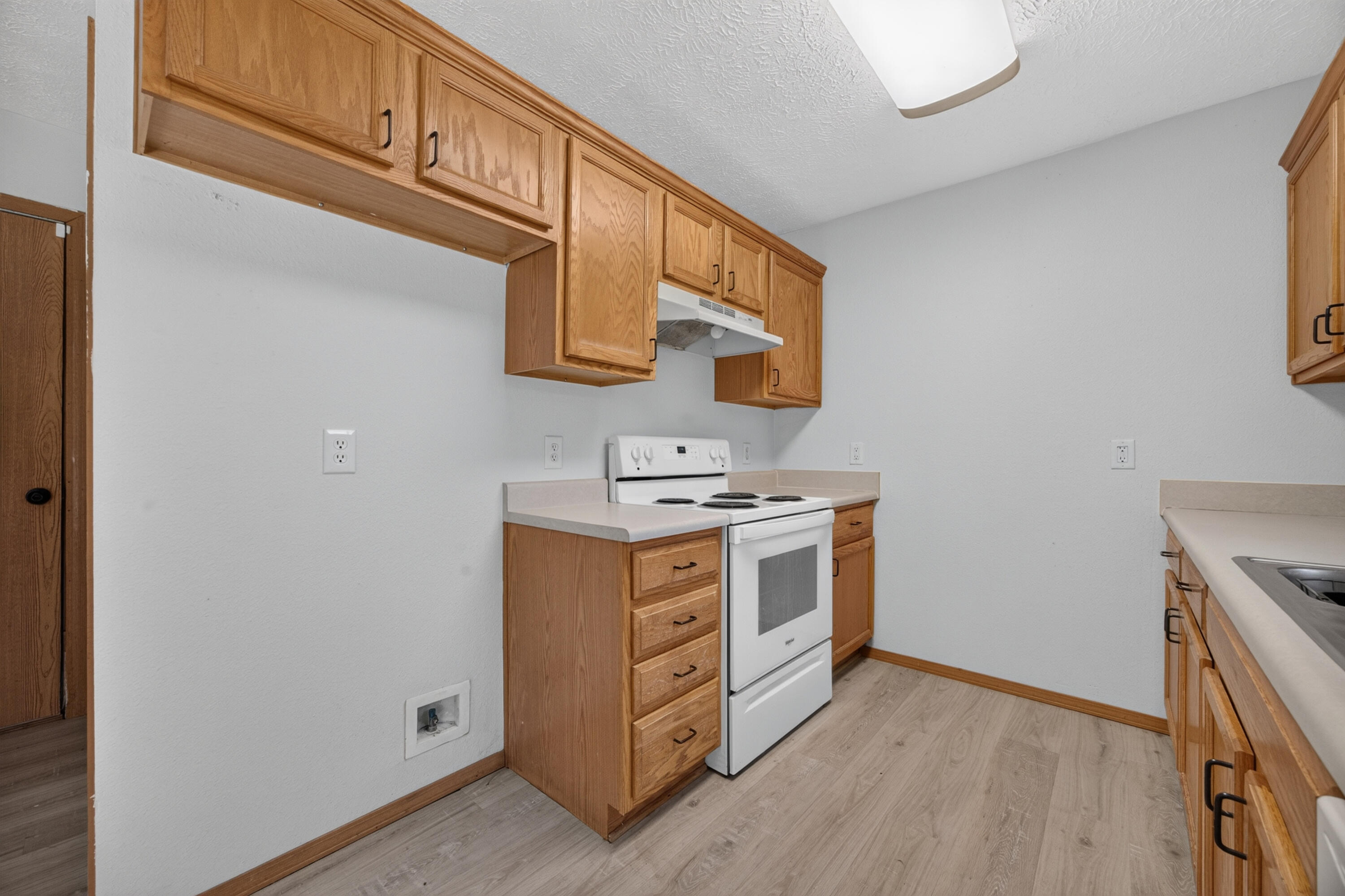 1350 South Concordia Avenue Property Photo 7