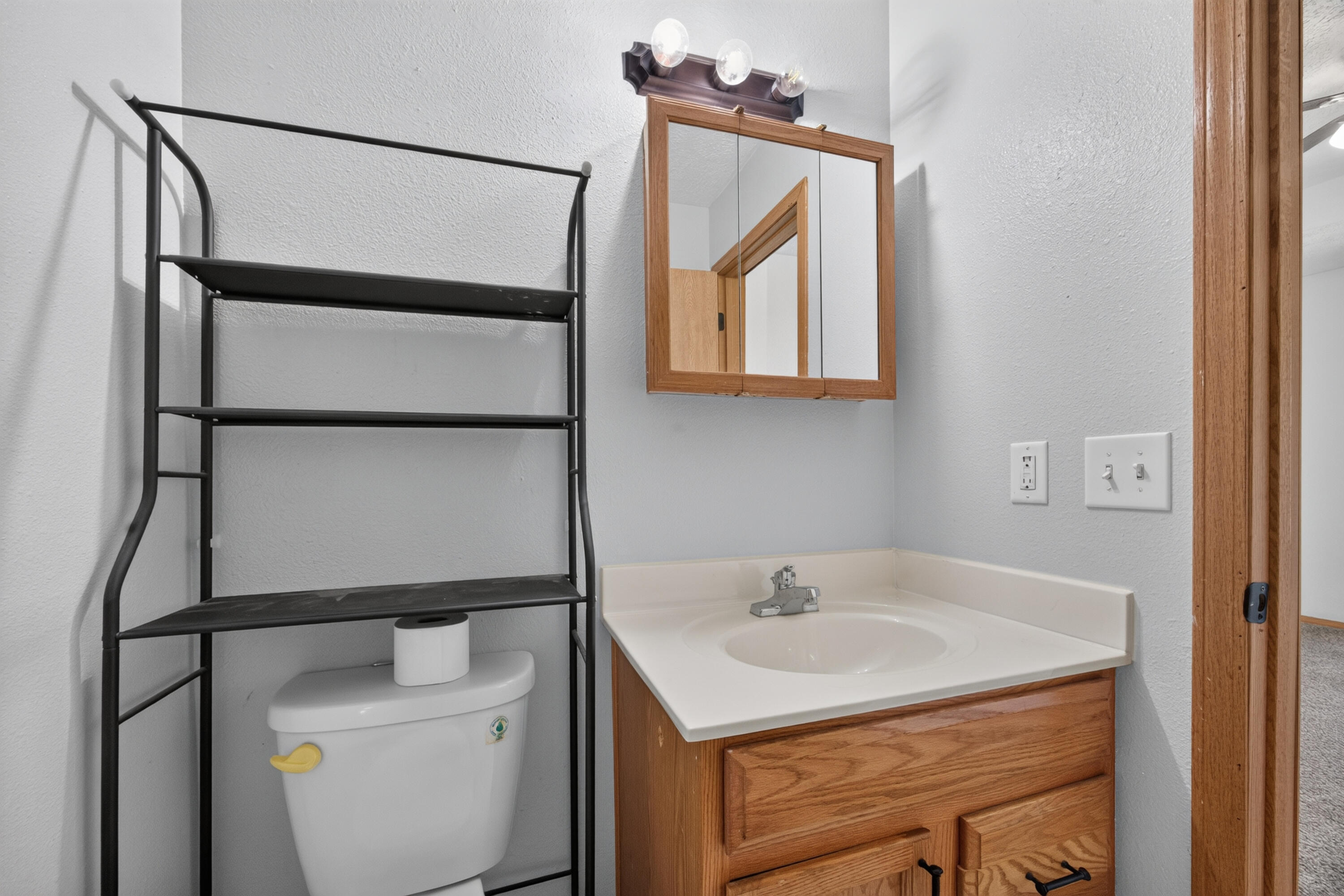 1350 South Concordia Avenue Property Photo 13