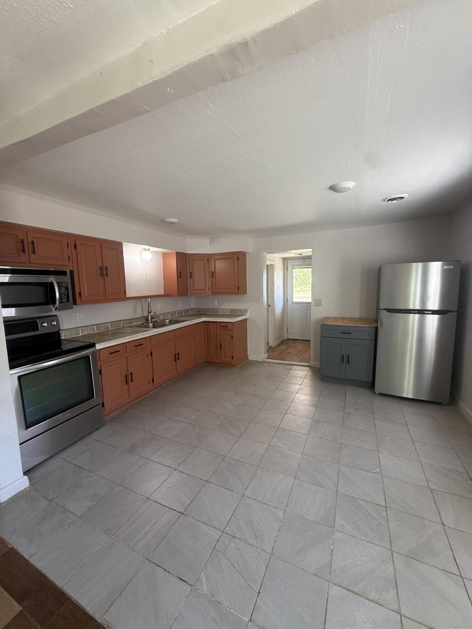 3400 West Page Street Property Photo 3