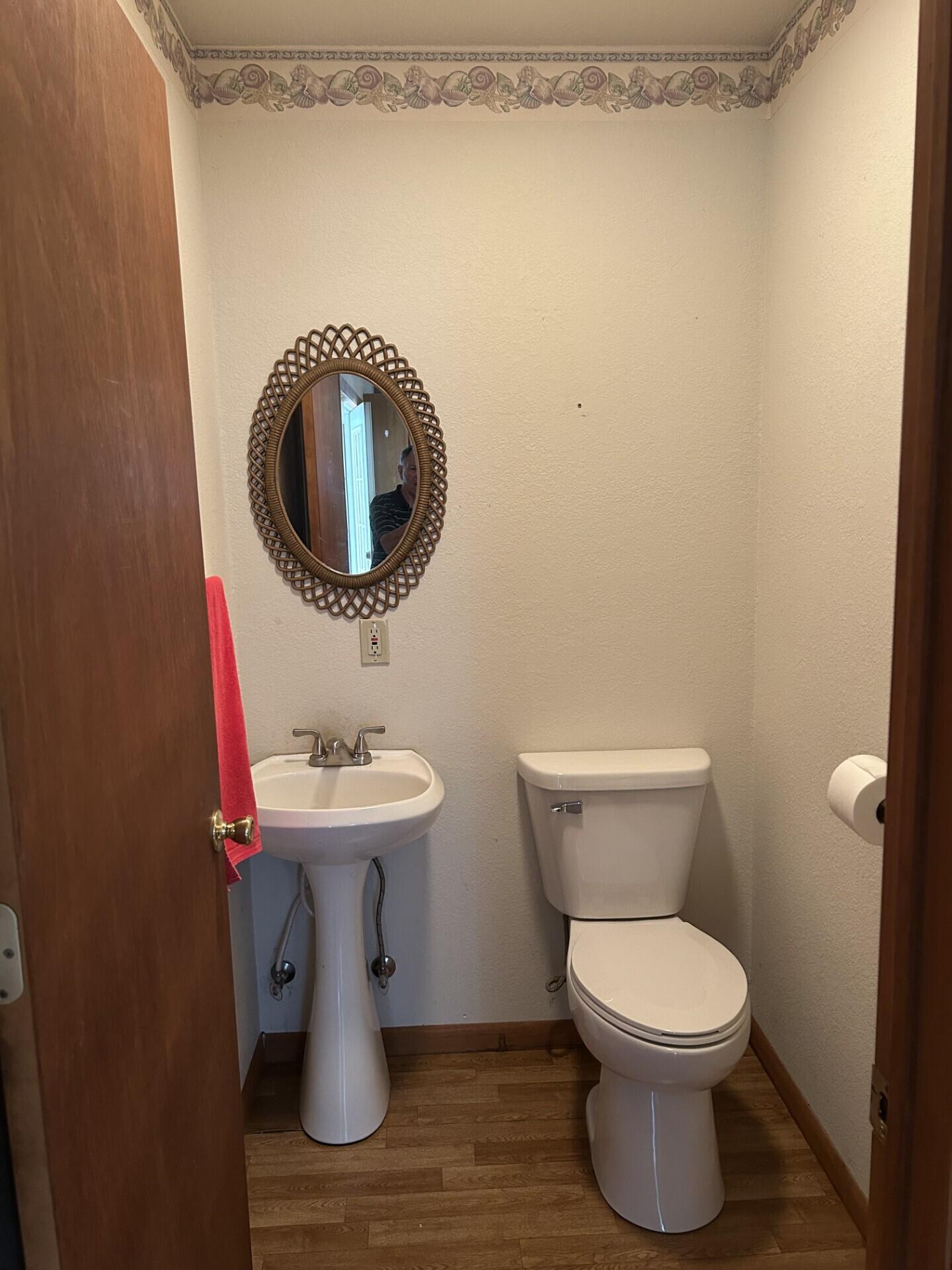 8898 Westview Road Property Photo 12