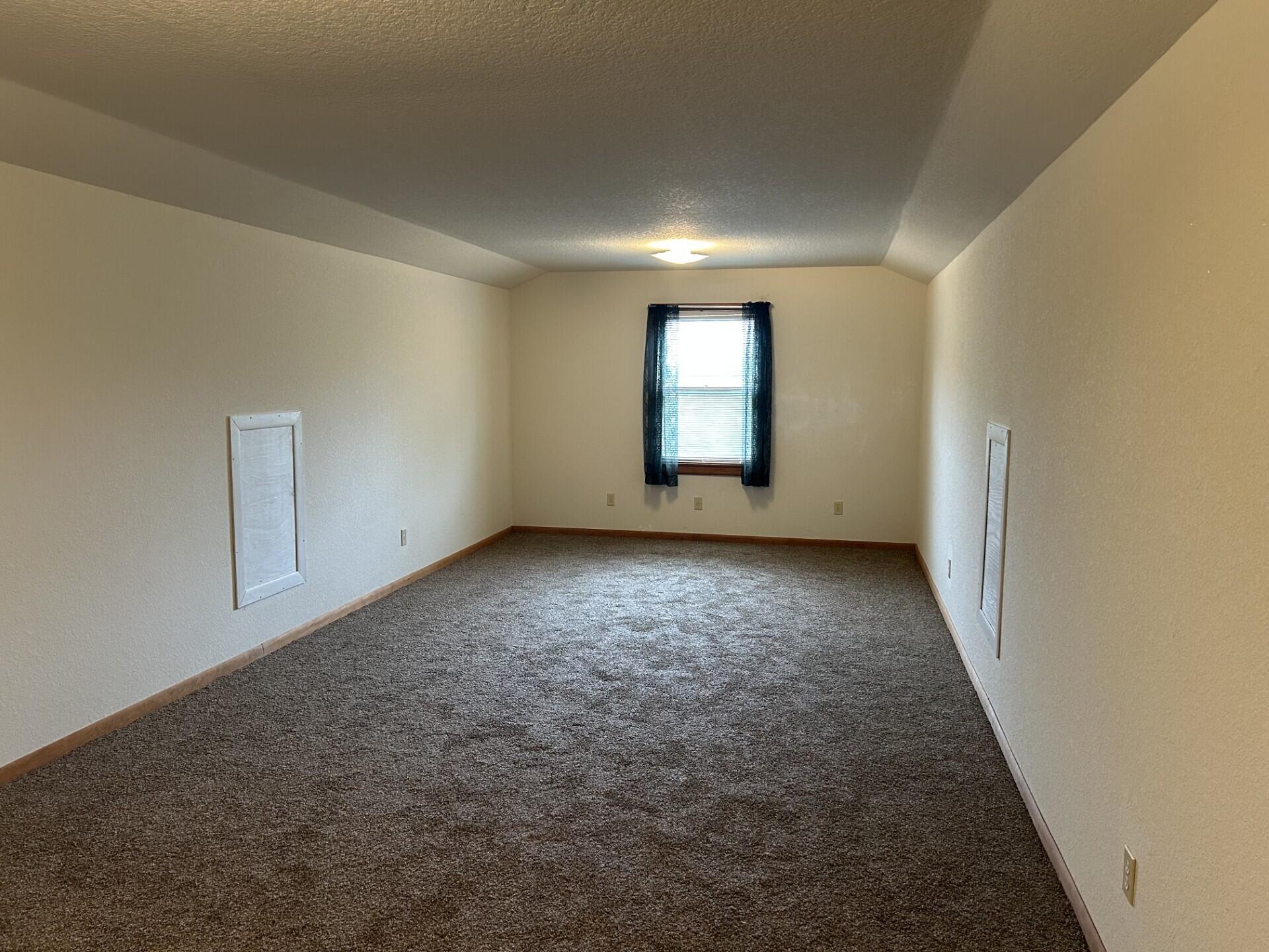 8898 Westview Road Property Photo 18
