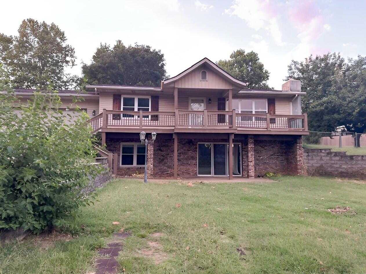 623 East Woodland Street Property Photo 1