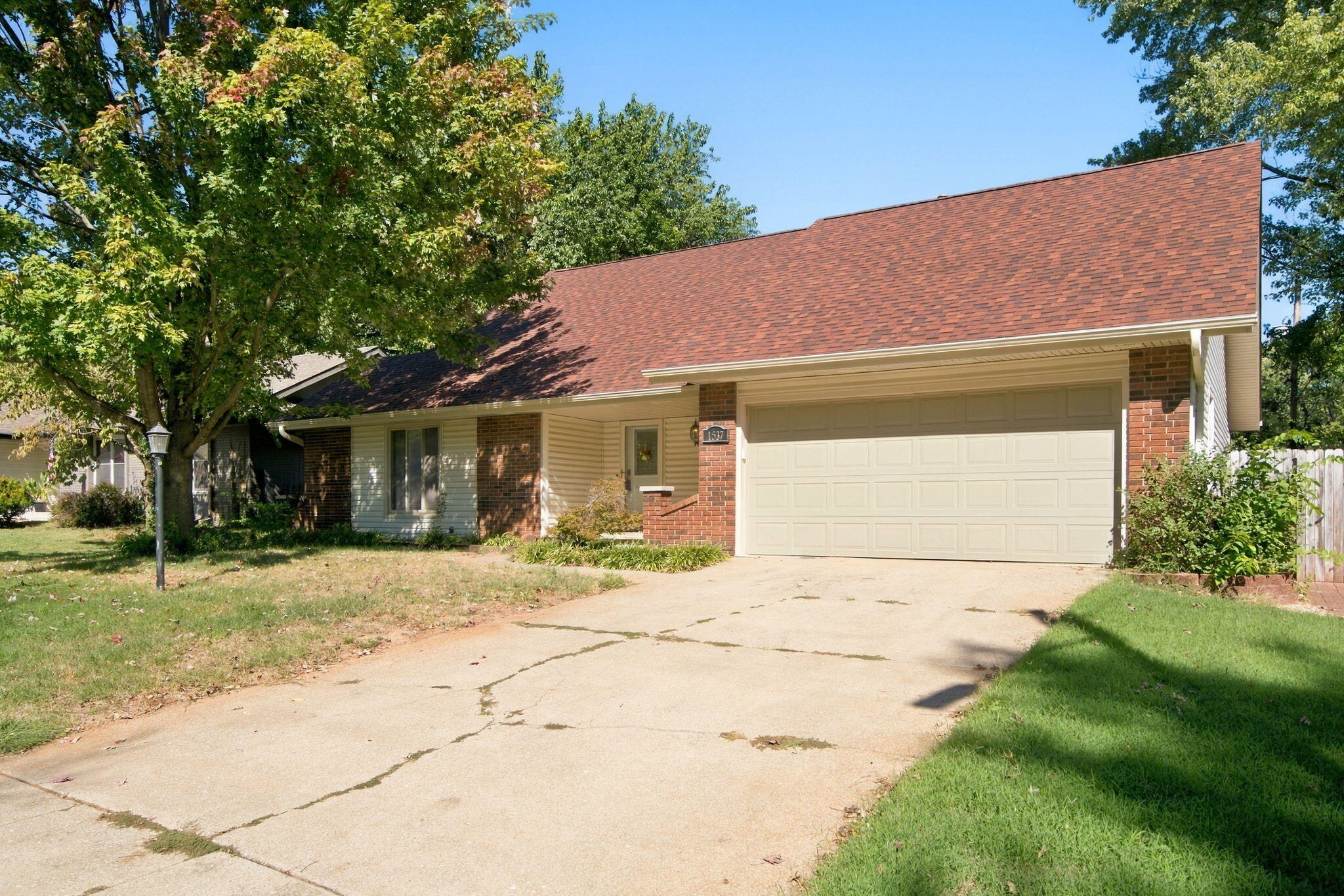 1537 East Price Street Property Photo 3