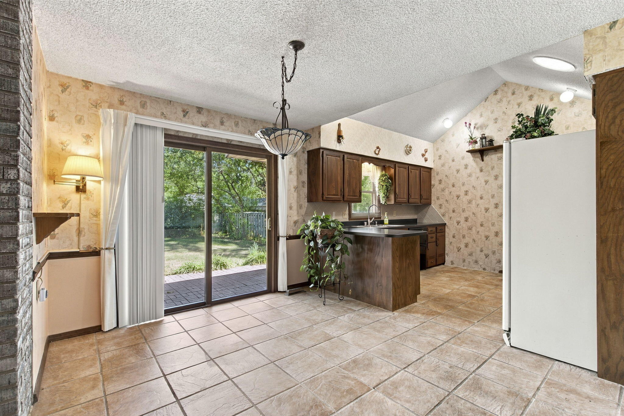1537 East Price Street Property Photo 10