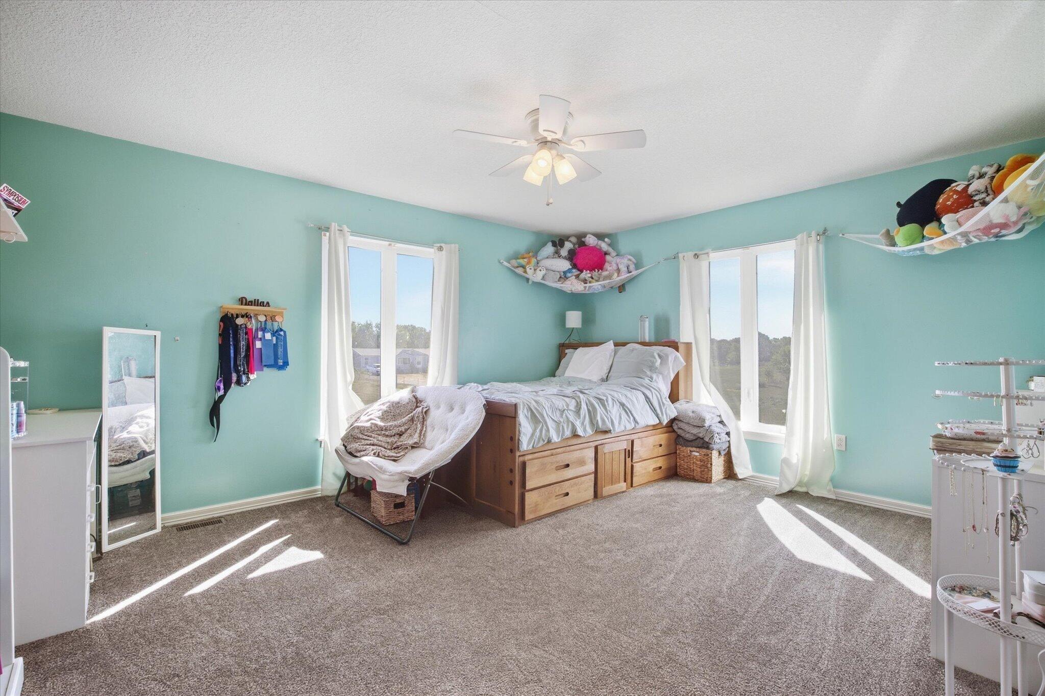 3324 Farm Road 1107 Property Photo 14